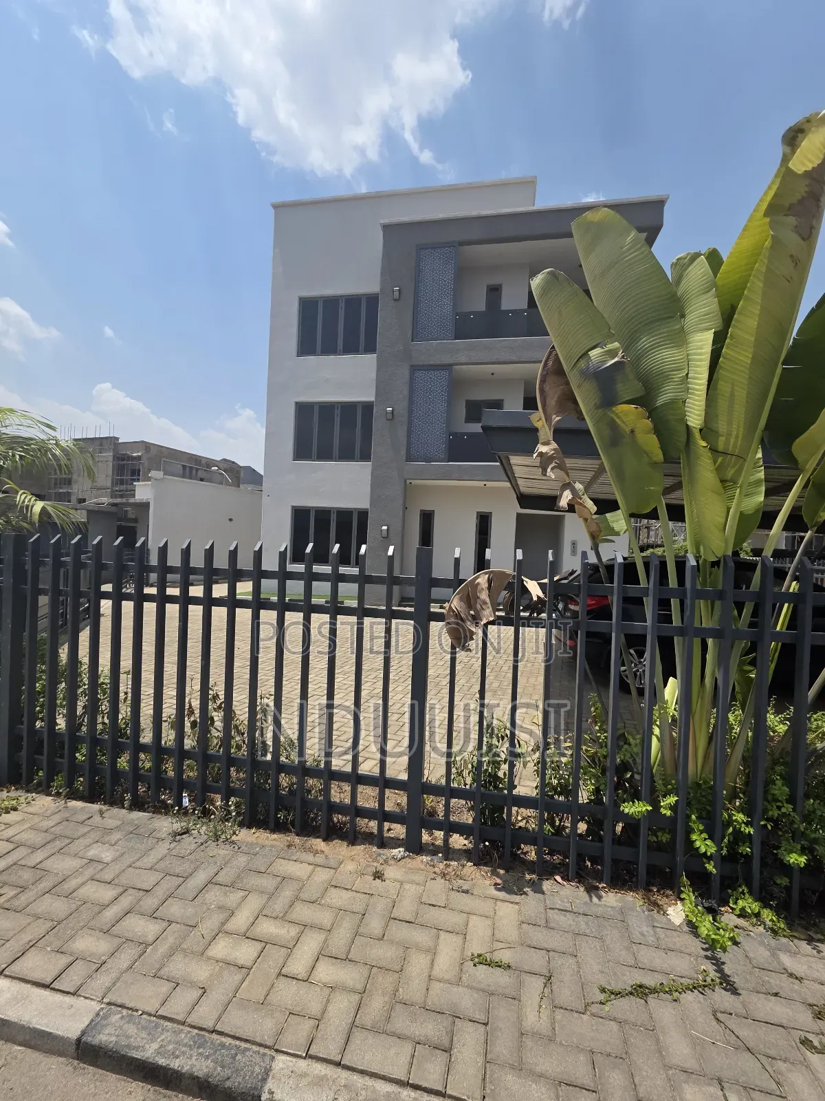 5bdrm Duplex in Wuye for sale