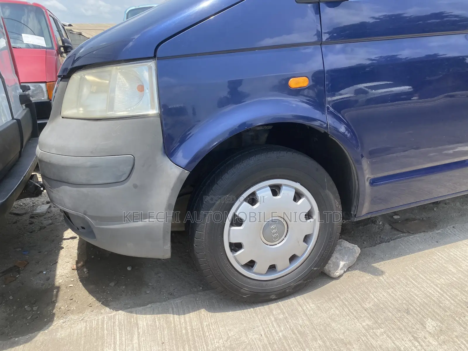 Volkswagen Transporter 2013 Blue