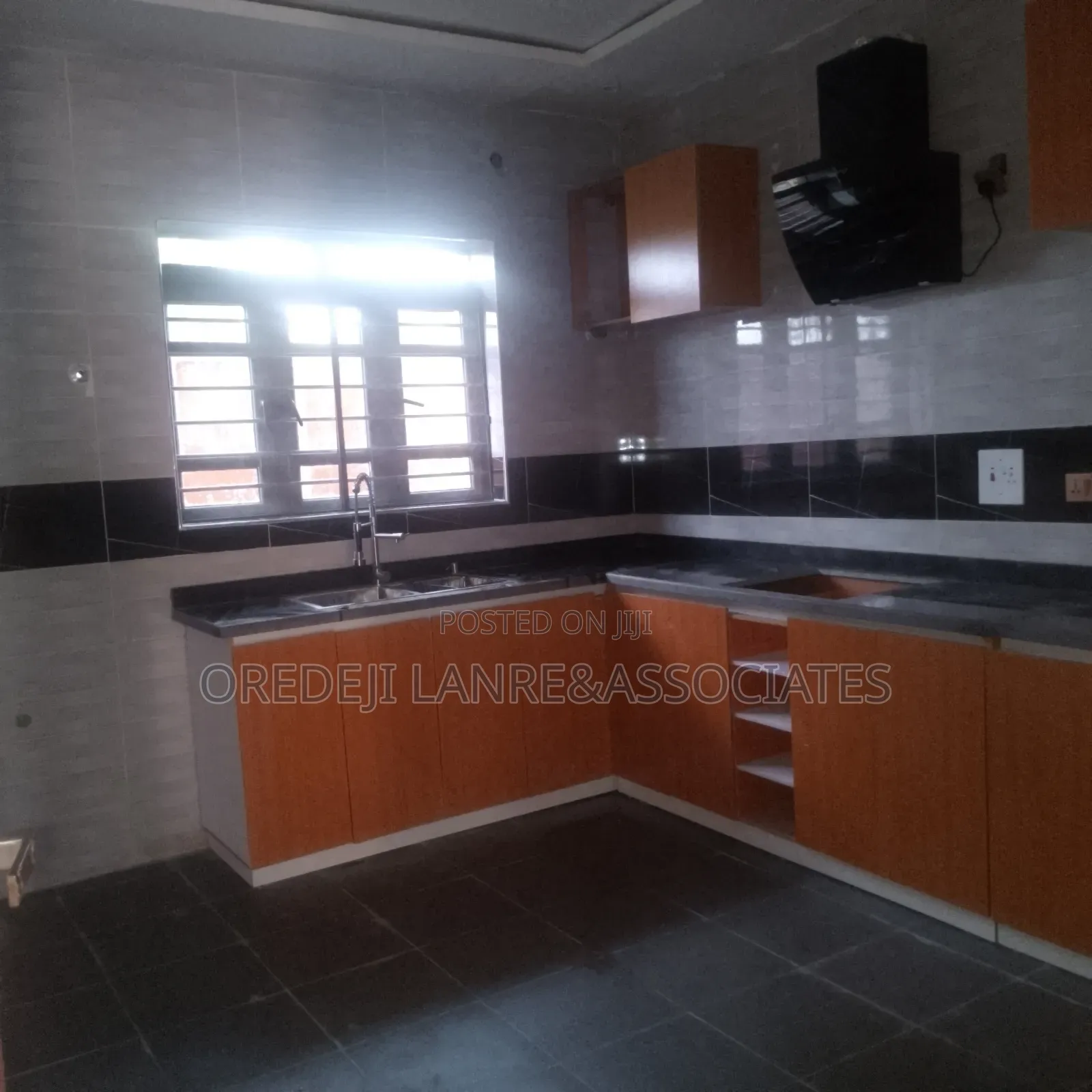 4bdrm Duplex in Suco Estate, Oko-Oba for sale