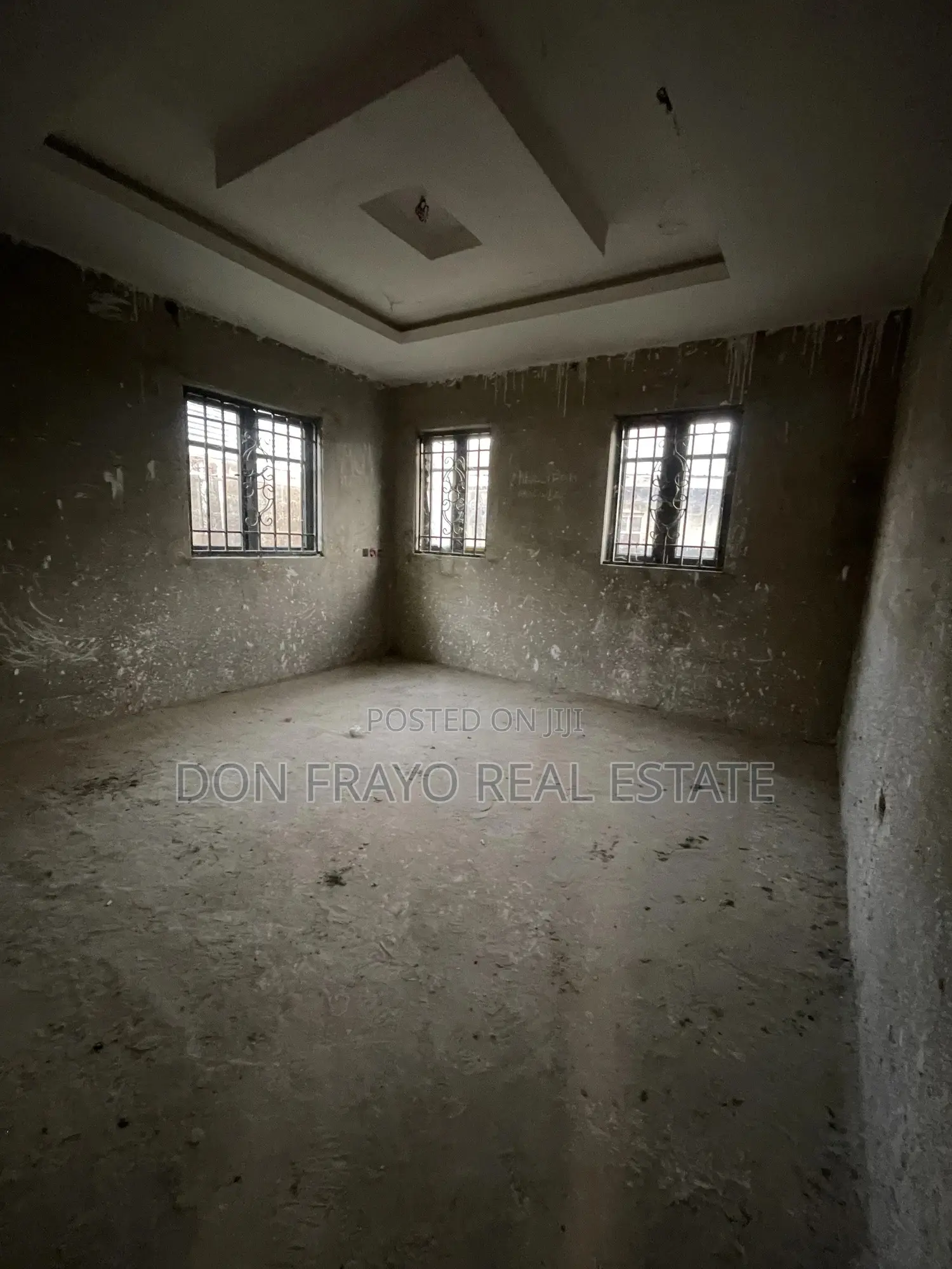 5bdrm Duplex in Tipper Garage, Akala Express for sale