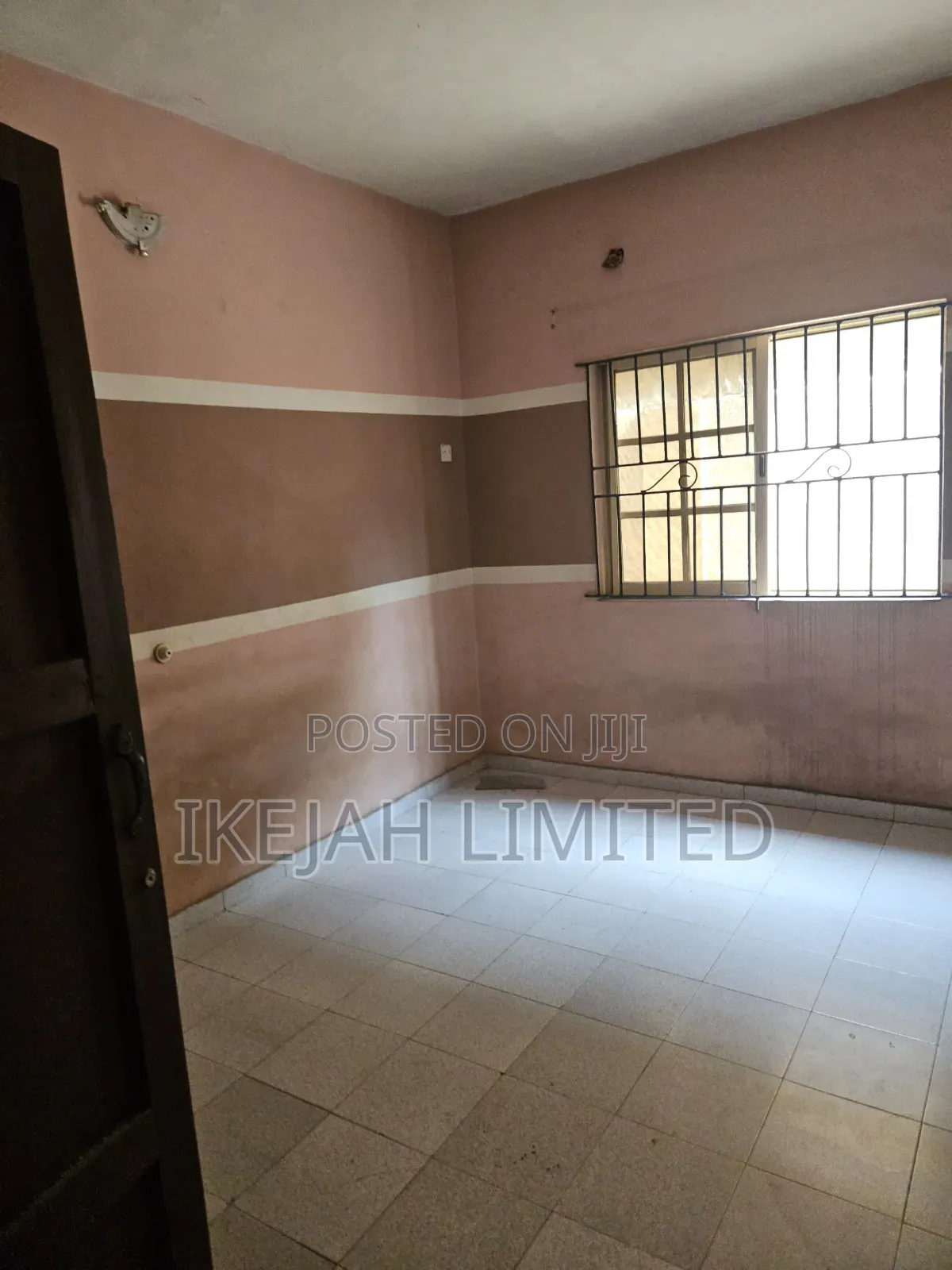 3bdrm Apartment in Omole Phase 1 for rent