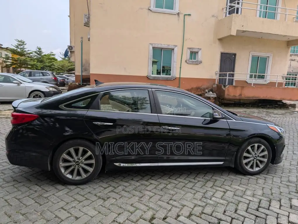 Hyundai Sonata Limited 2.0T Seban (2.0L 4cyl 6A) 2016 Black