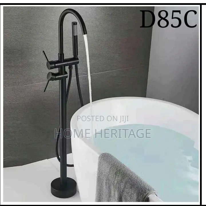 Round Standing Bathtub Mixer D85c