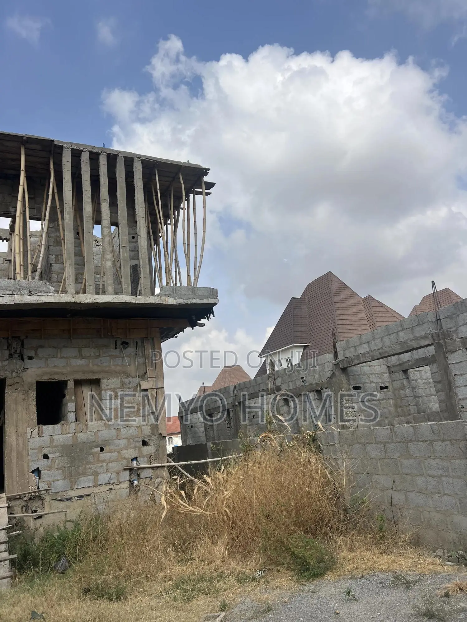 4bdrm Duplex in Apo Nepa for sale