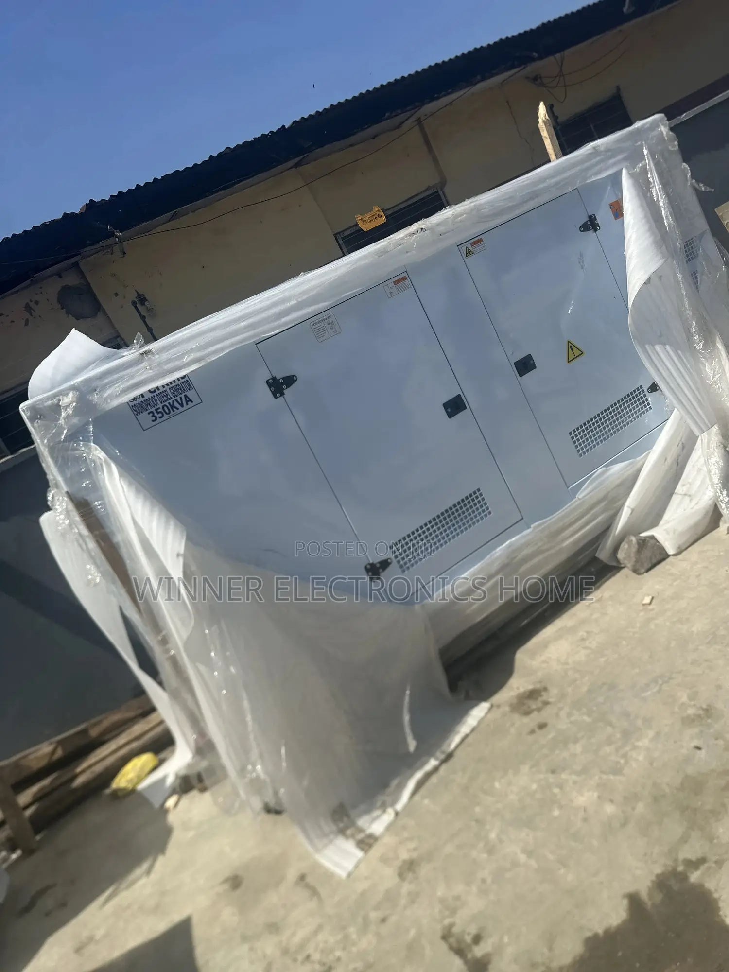 Perkins 350kva Soundproof Diesel Generator Copper Coil England Engine