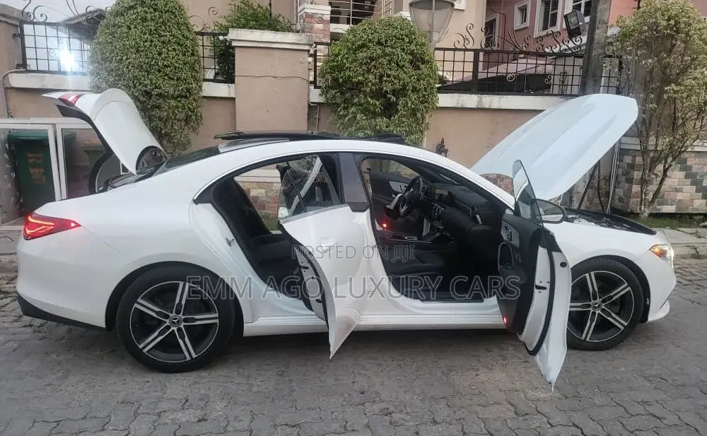 Mercedes-Benz CLA-Class AMG CLA 35 4MATIC Sedan 2021 White
