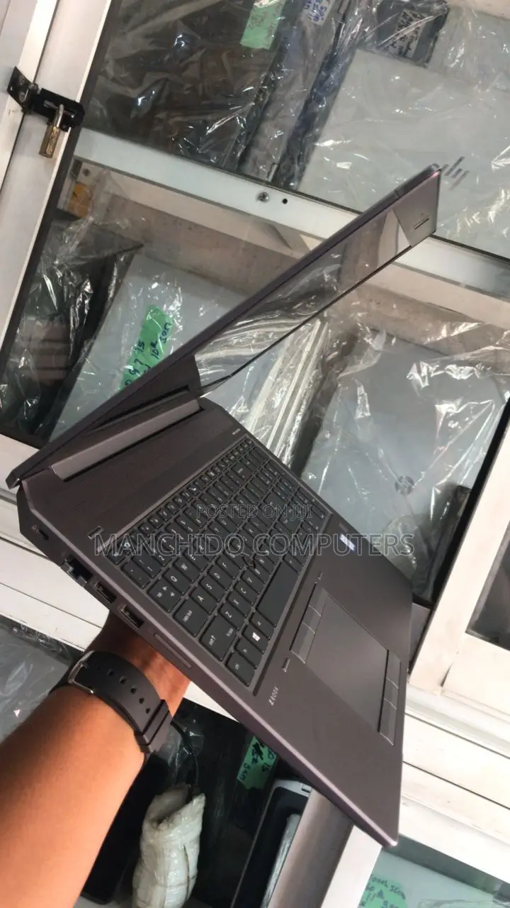 Laptop HP ZBook 15u G5 16GB Intel Core i7 SSD 512GB