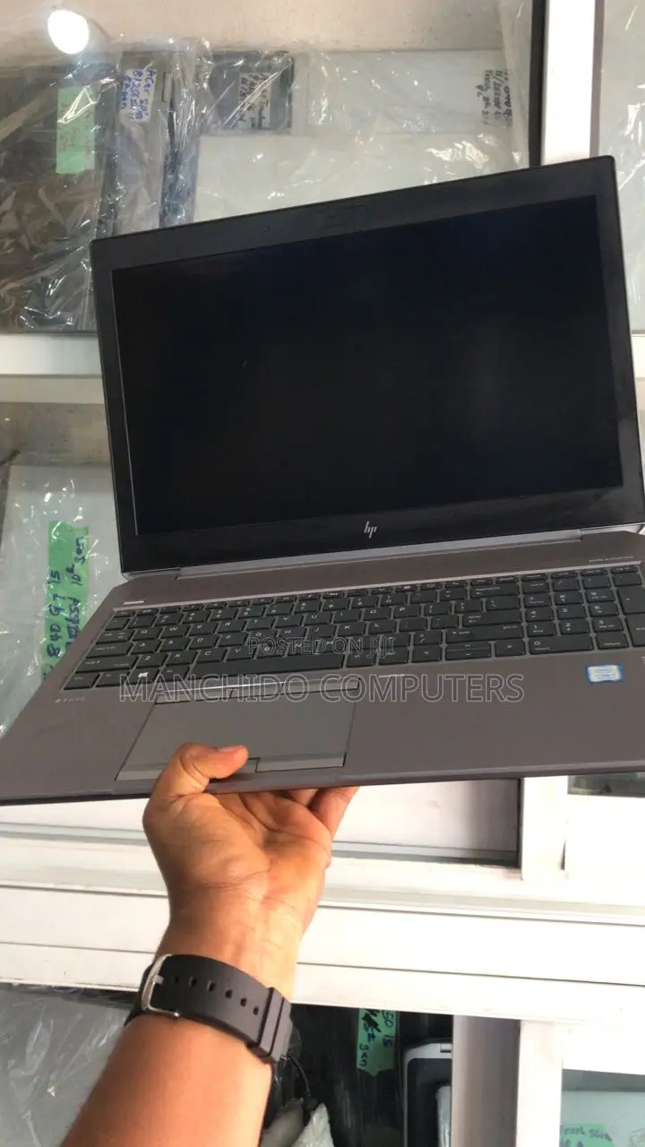 Laptop HP ZBook 15u G5 16GB Intel Core i7 SSD 512GB