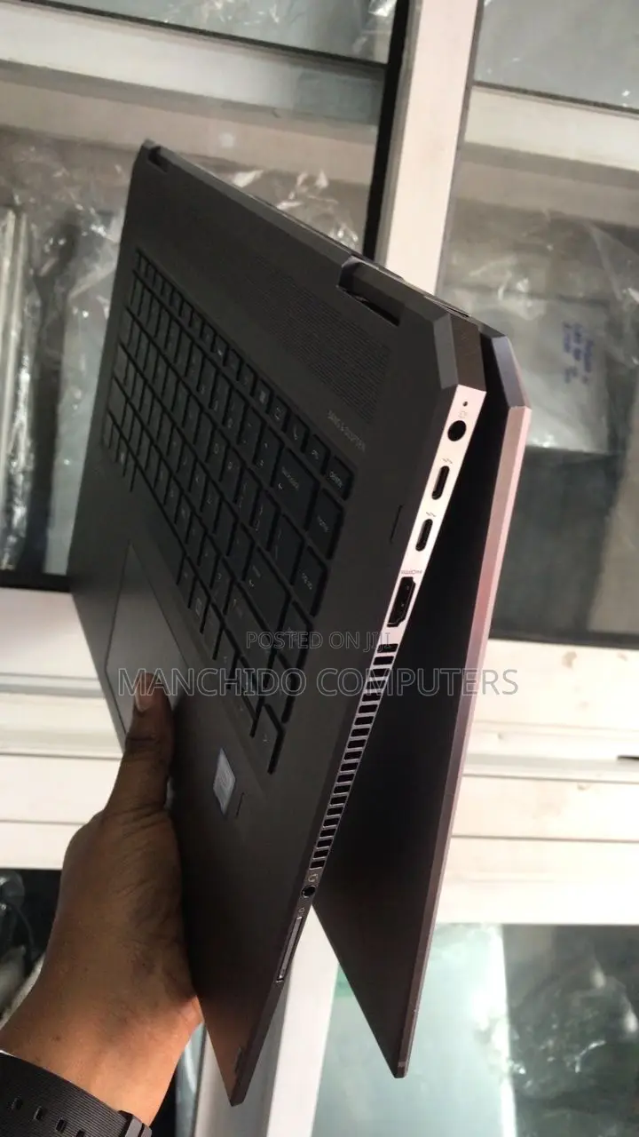 Laptop HP ZBook Studio x360 15 G6 16GB Intel Core i7 SSD 512GB
