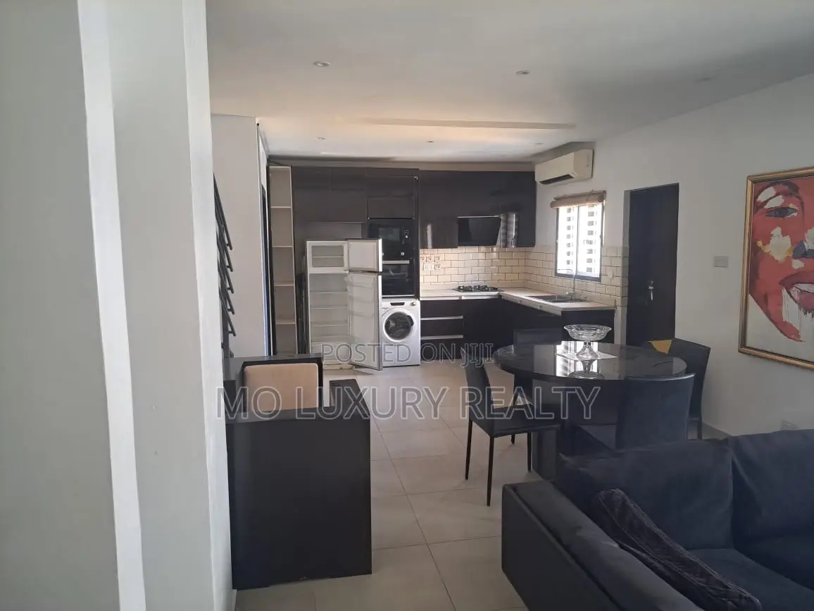2bdrm Maisonette in Lekki Phase 1 for rent