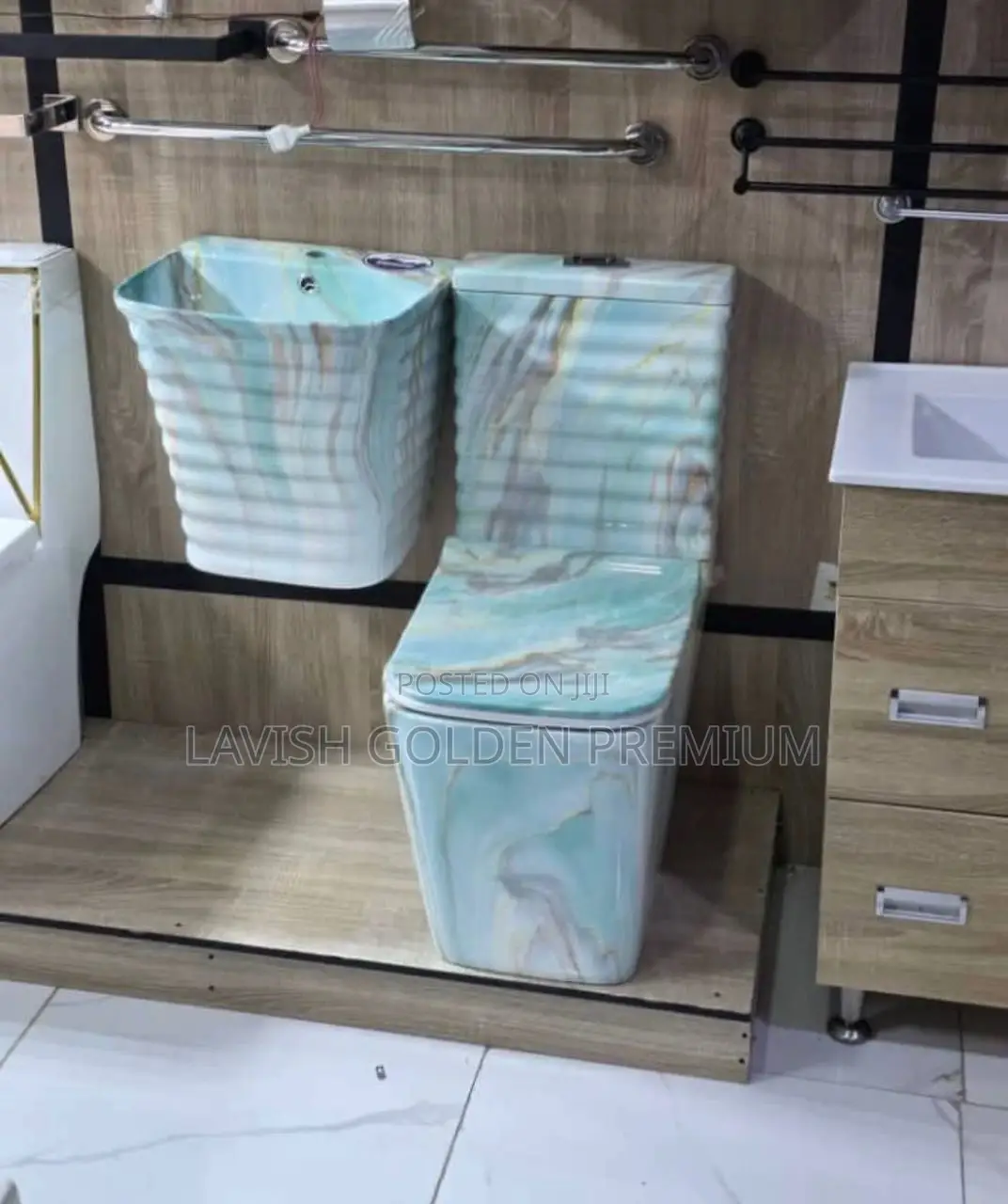 Marble Colored Water Closet Set With Suspended Basin