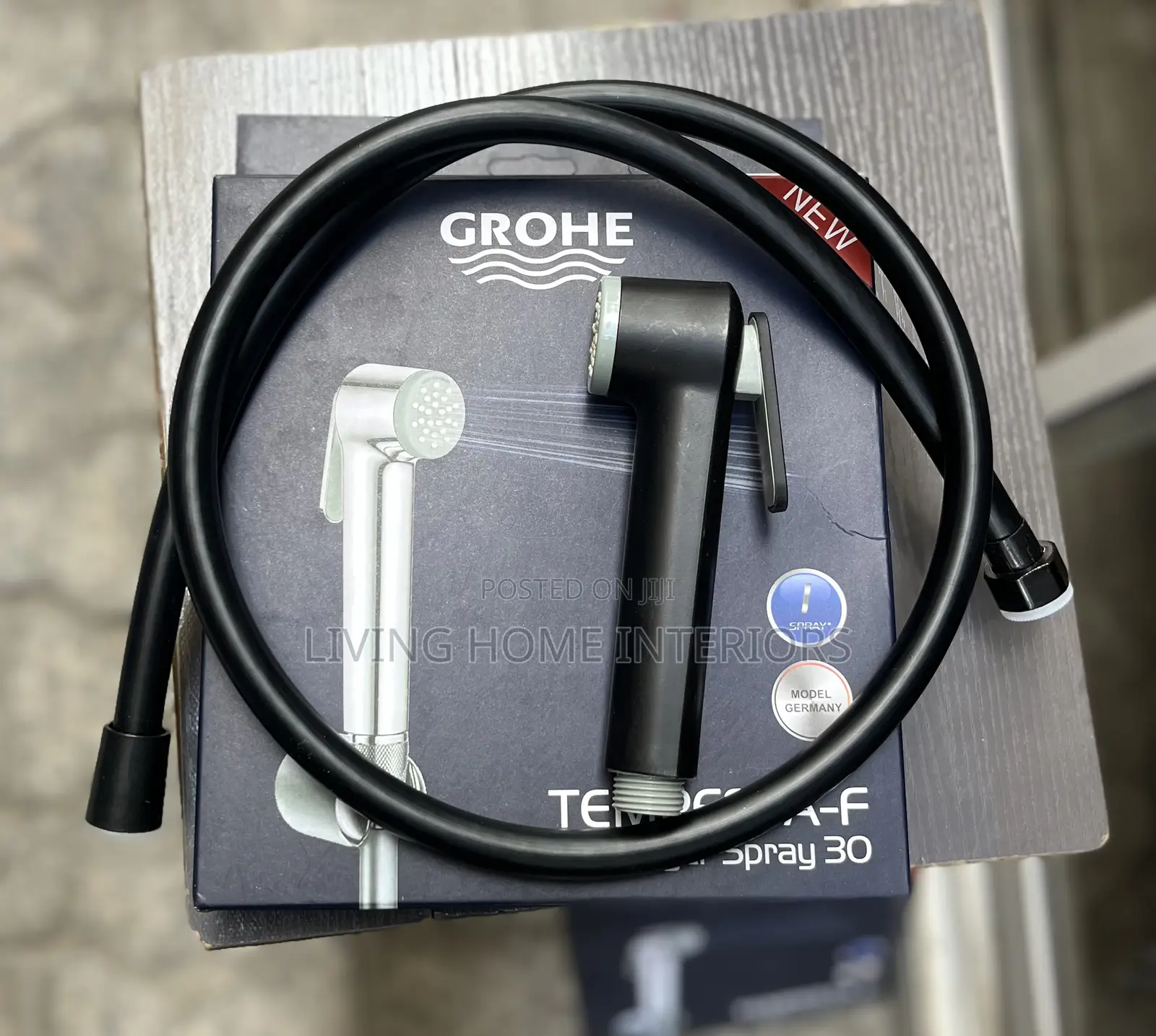Black Grohe Bum Wash