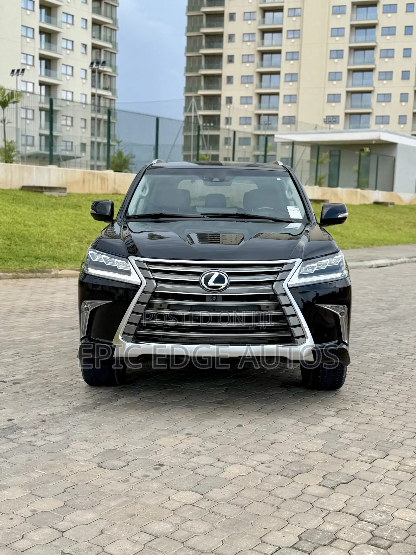 Lexus LX 570 AWD 2017 Black