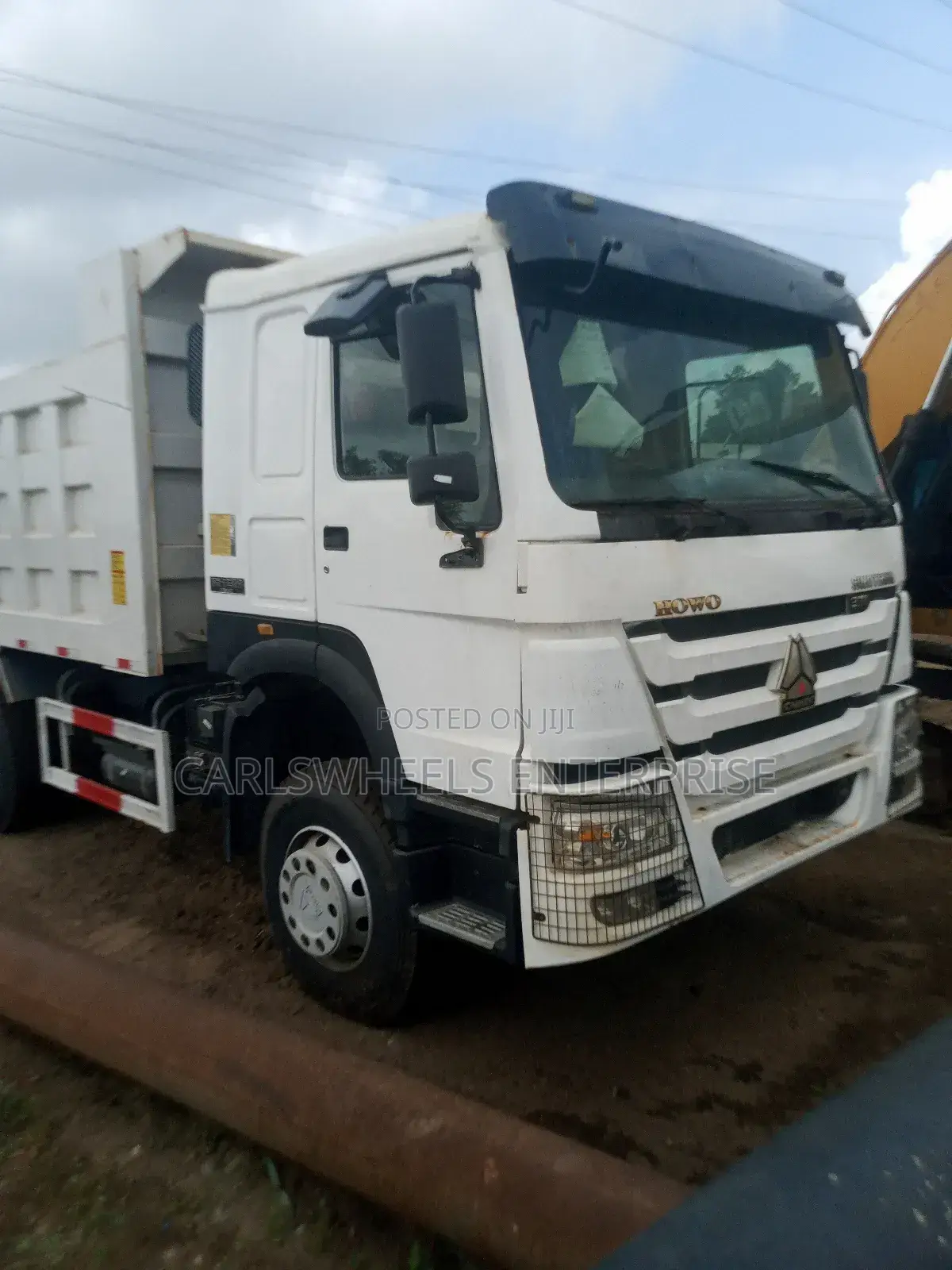 Direct Tokunbo Howo 371 Tipper Dump Truck.