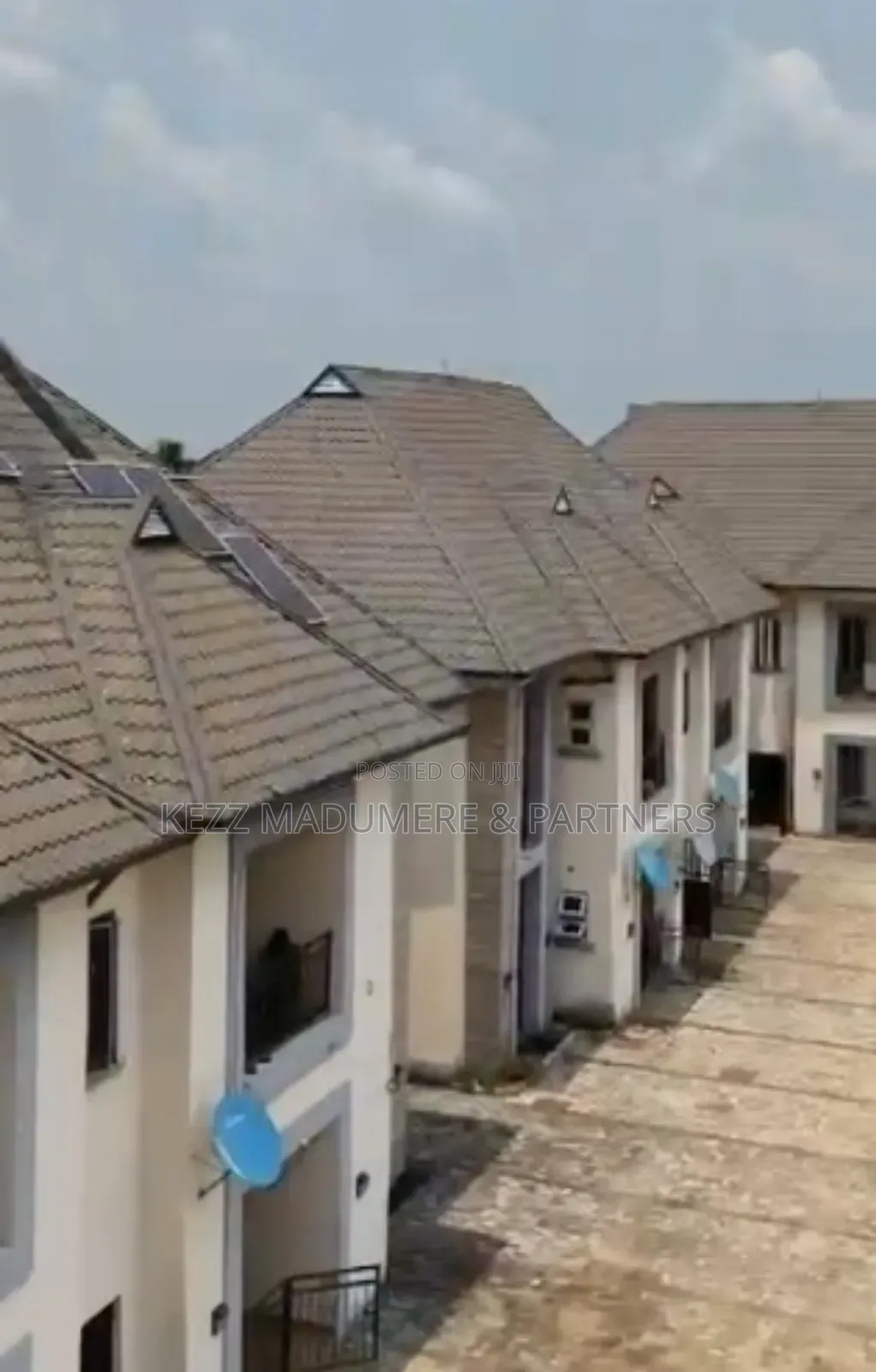 20bdrm Block of Flats in Rumuekini , Port, Obio-Akpor for sale