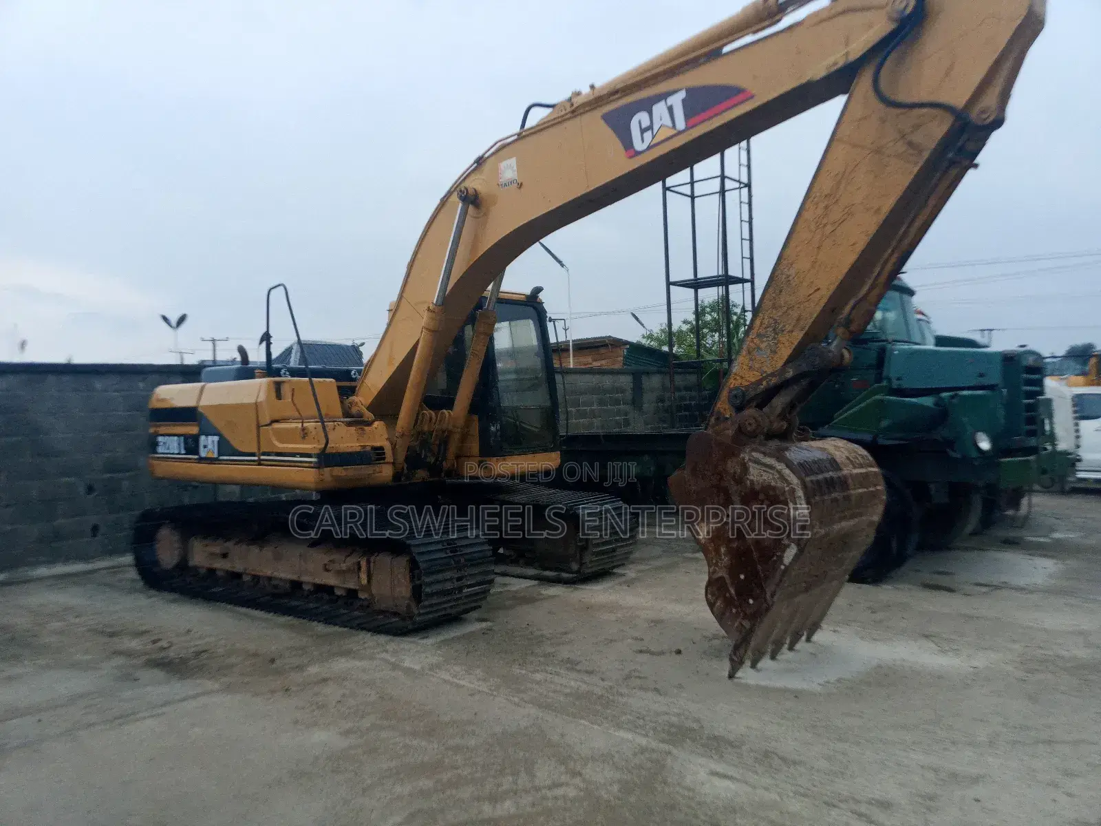 320bl Caterpiller Excavator Tokunbo.