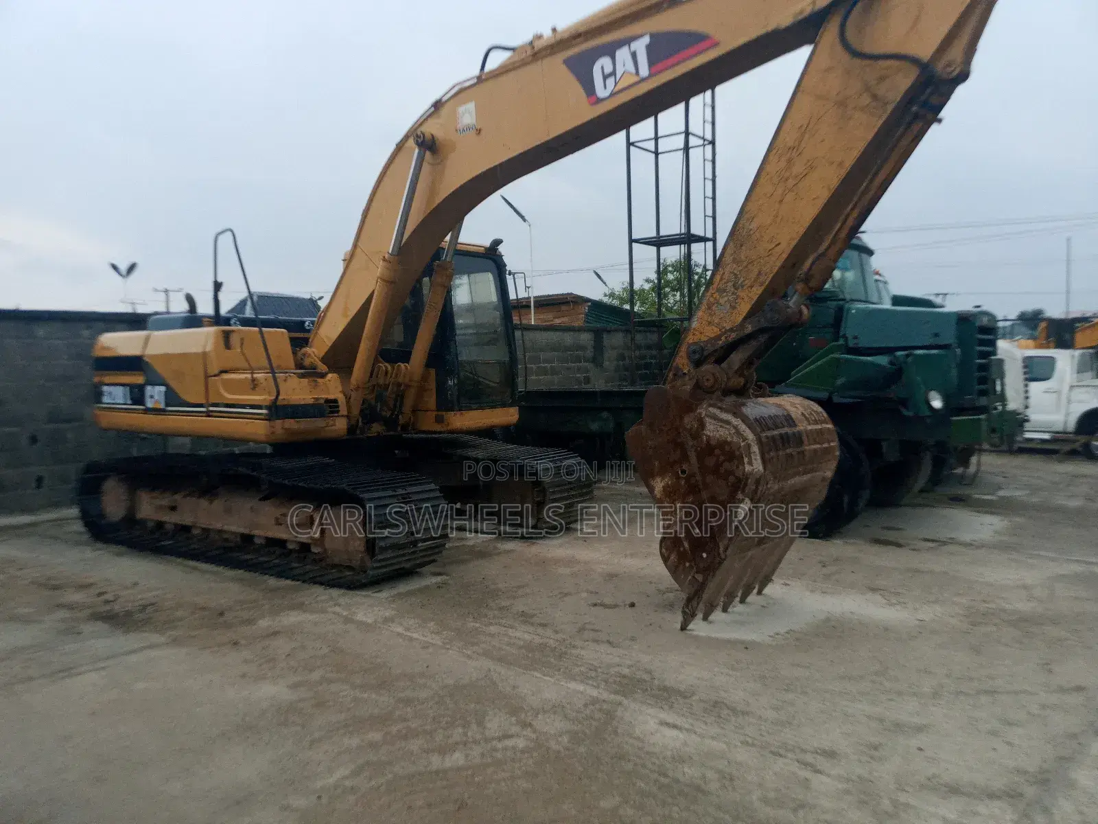 320bl Caterpiller Excavator Tokunbo.