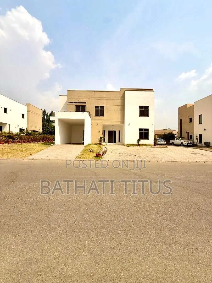 4bdrm Duplex in Maitama for sale