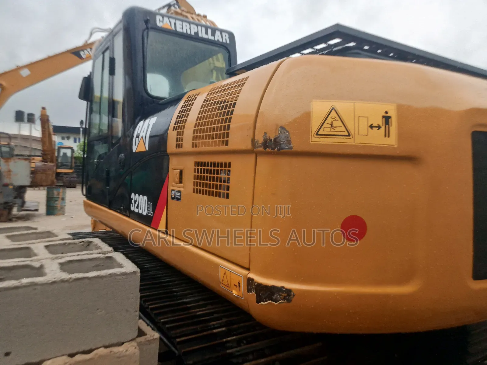 320d Fresh Foreign Used Caterpillar Excavator.