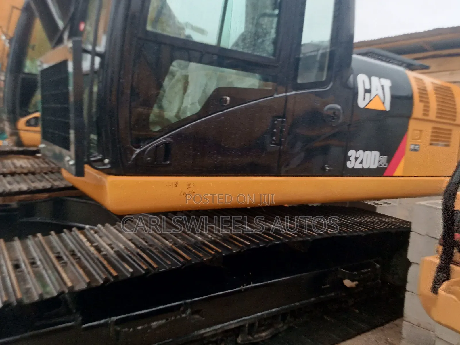 320d Fresh Foreign Used Caterpillar Excavator.