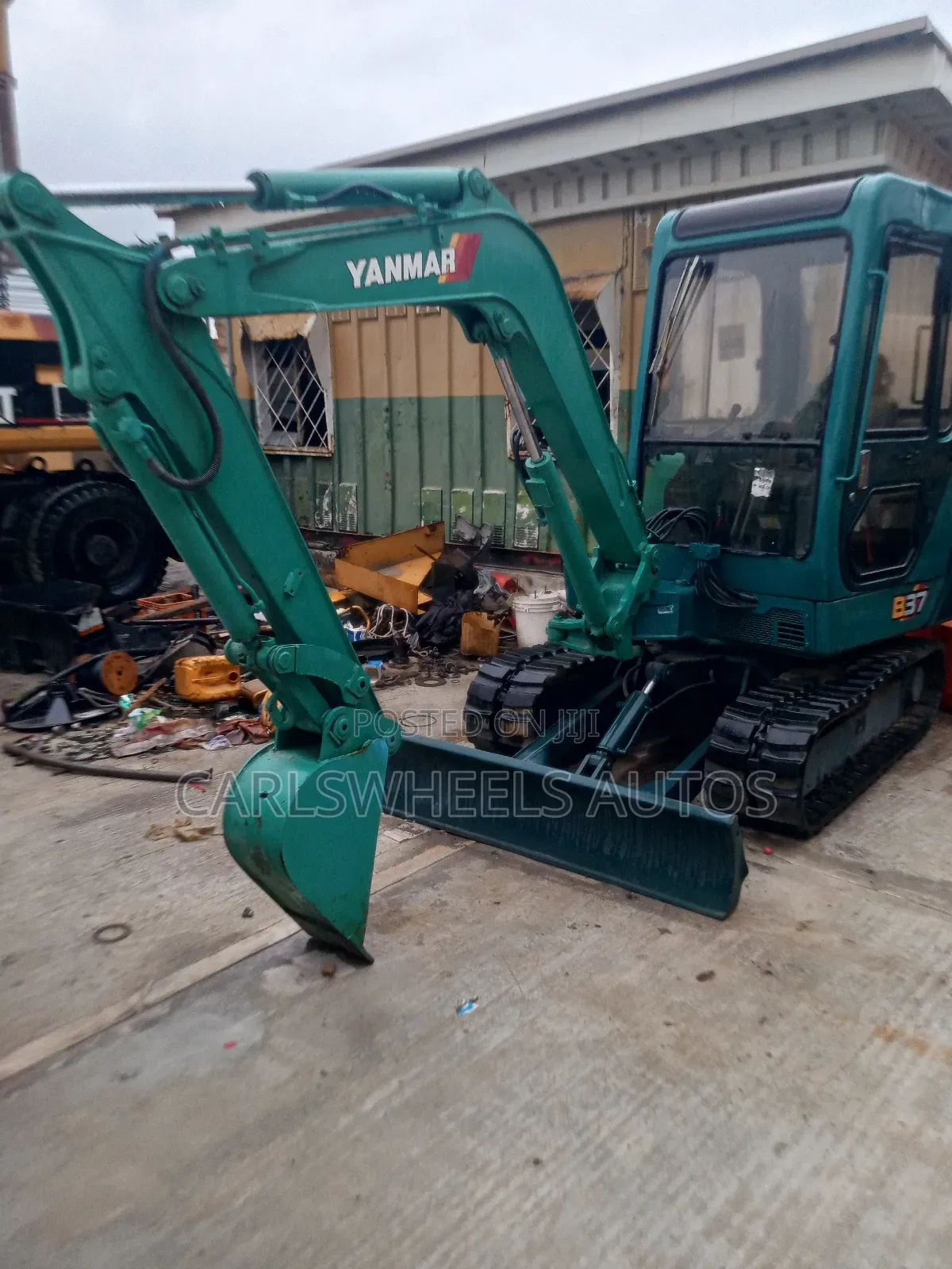 B37 Foreign Used Yanmar Mini Excavator.