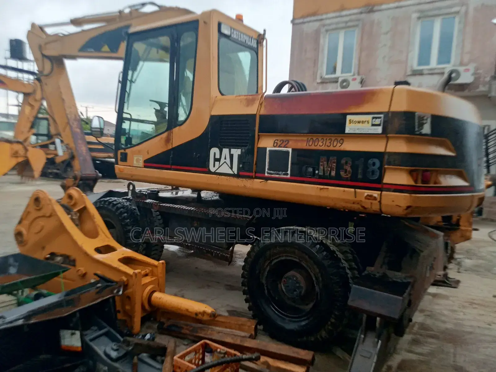 M318 Foreign Used Caterpillar Excavator.