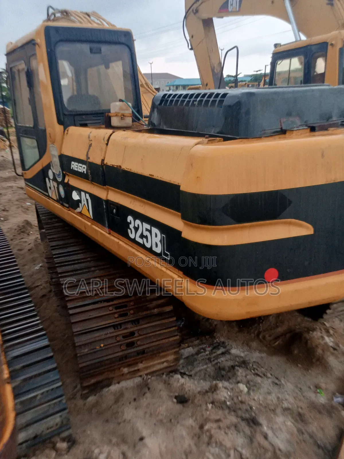 325bl Fairly Used Tokunbo Excavator.