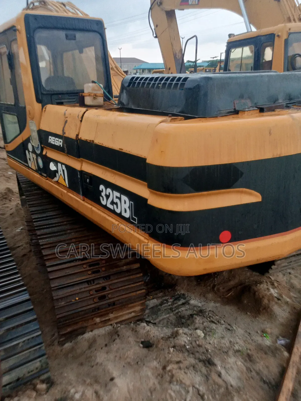 325bl Fairly Used Tokunbo Excavator.