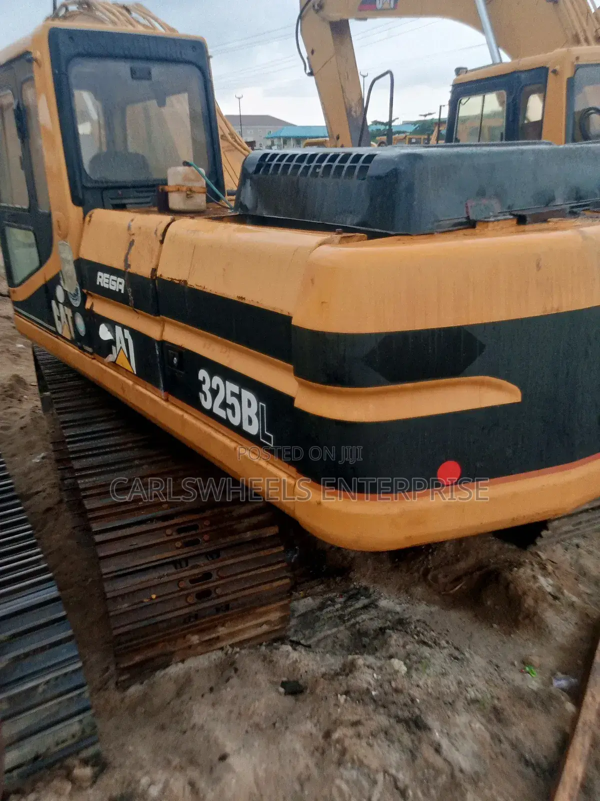 325bl Fairly Used Tokunbo Excavator.