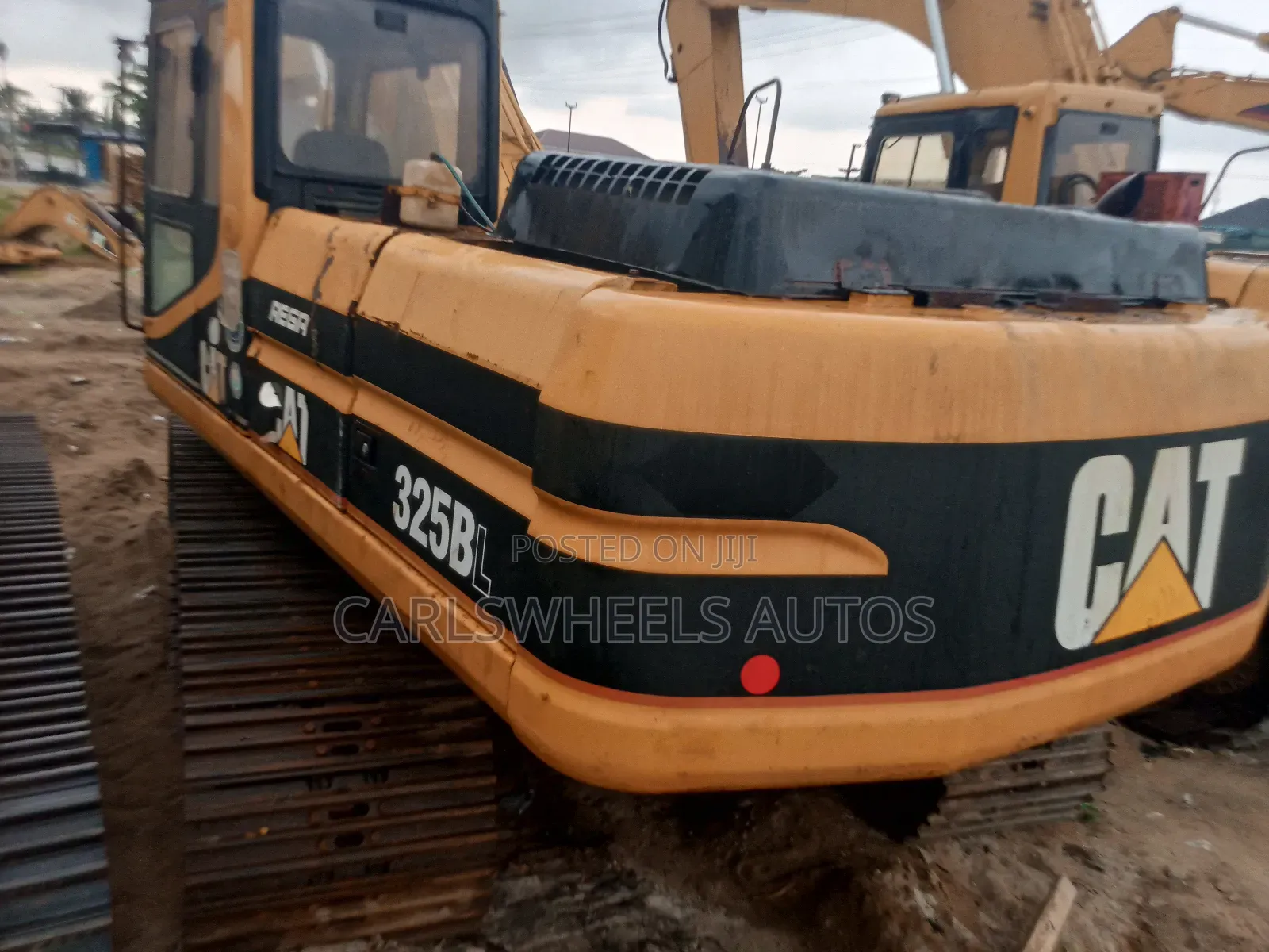 325bl Fairly Used Tokunbo Excavator.