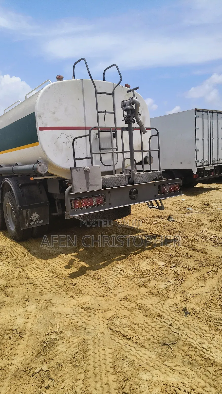 Brand New 20 Thousand Liters Water Tanker With Howo Engine