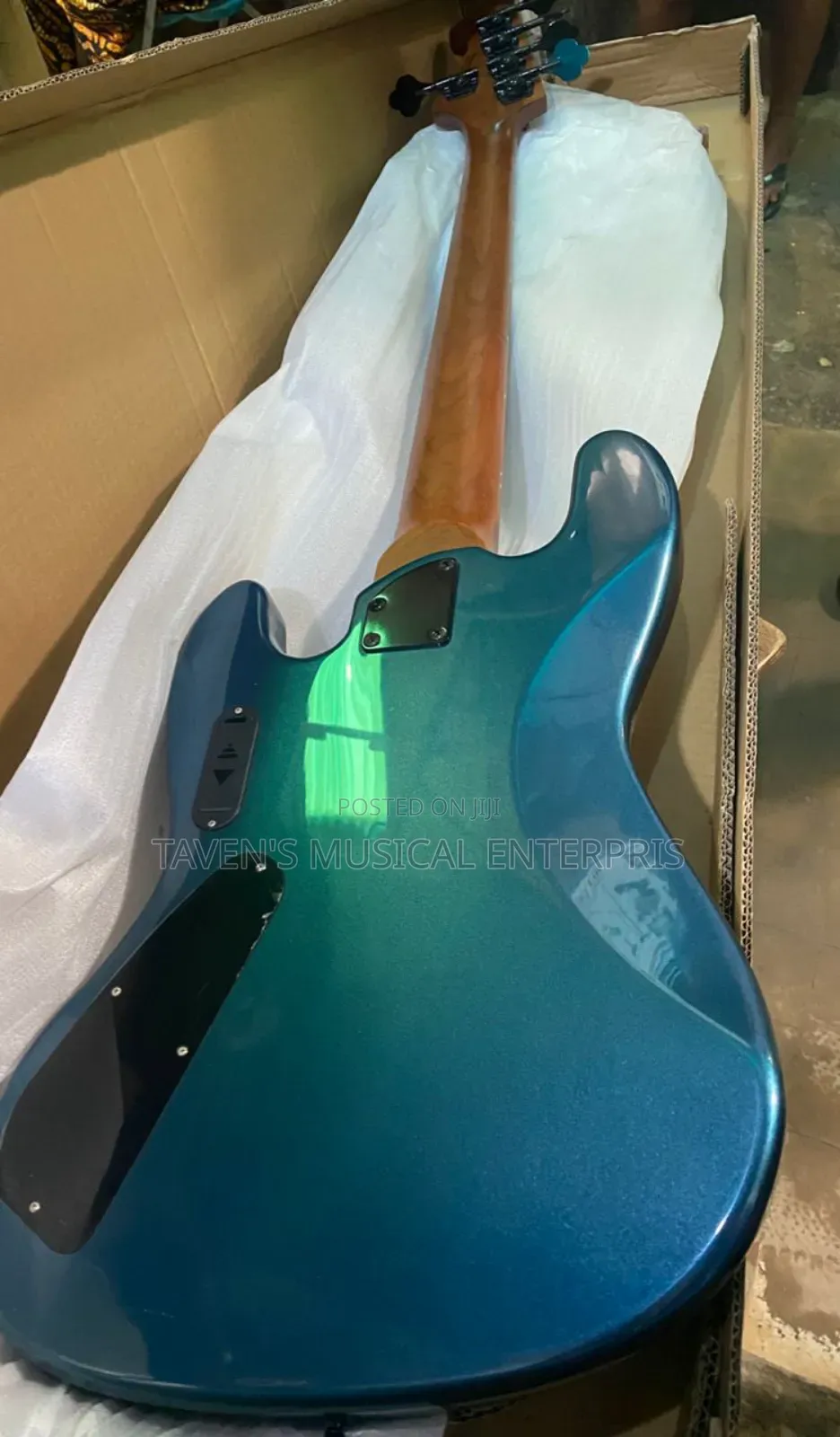 Squier Professional Standard Active Jazz Bass Electric Guitar
