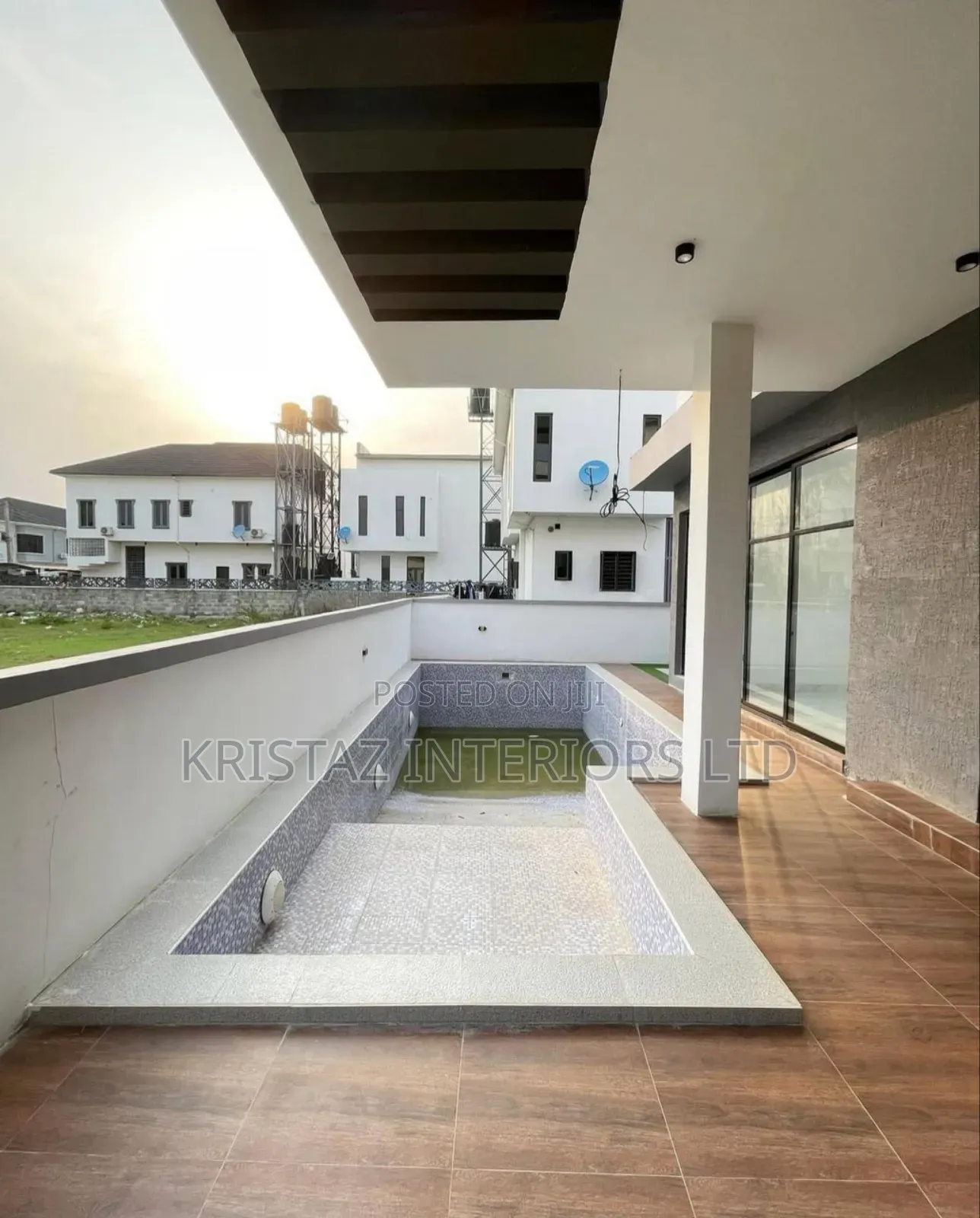 5bdrm Duplex in Lekki Phase 2 for sale