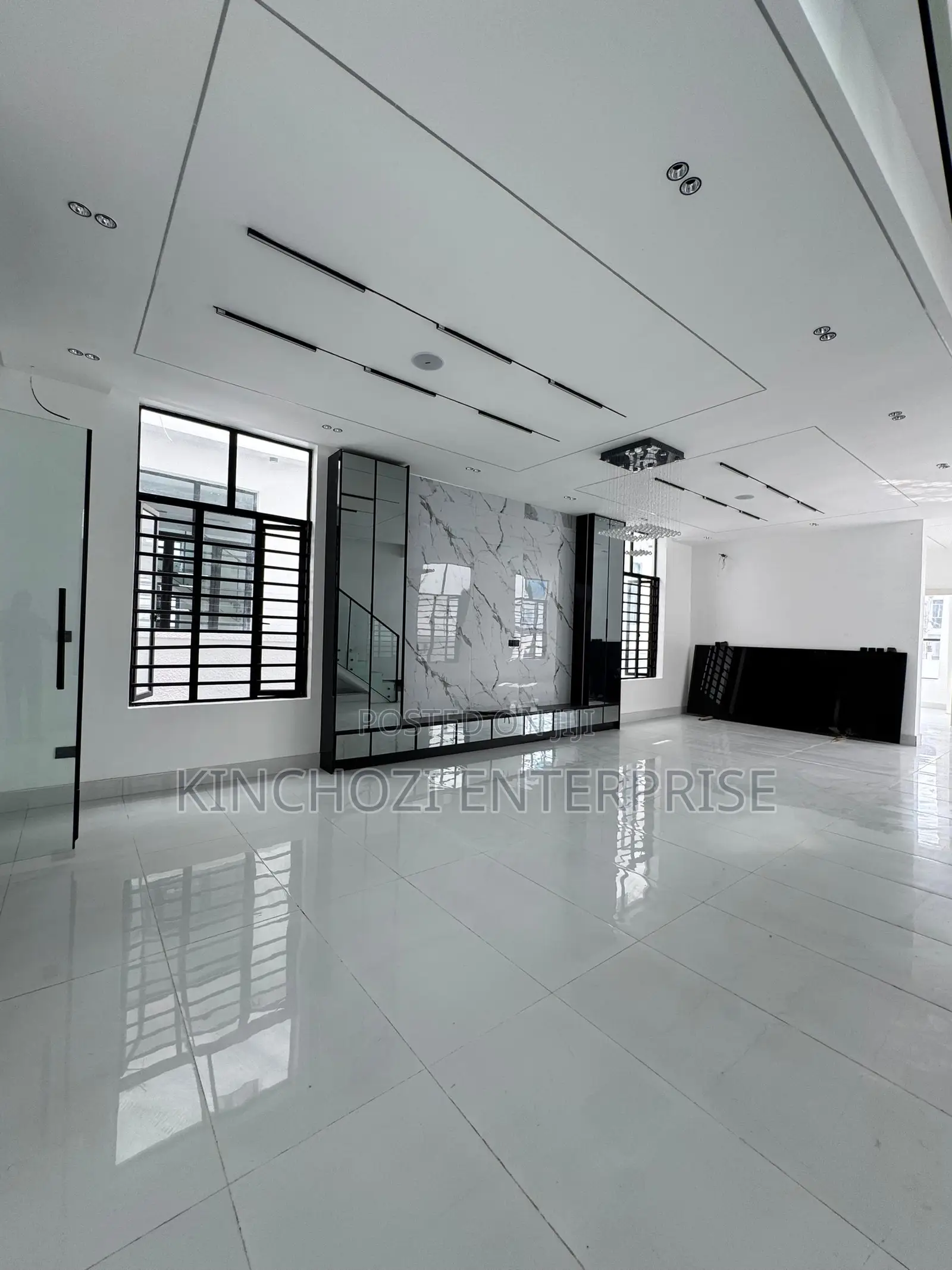 5bdrm Duplex in Sangotedo for sale