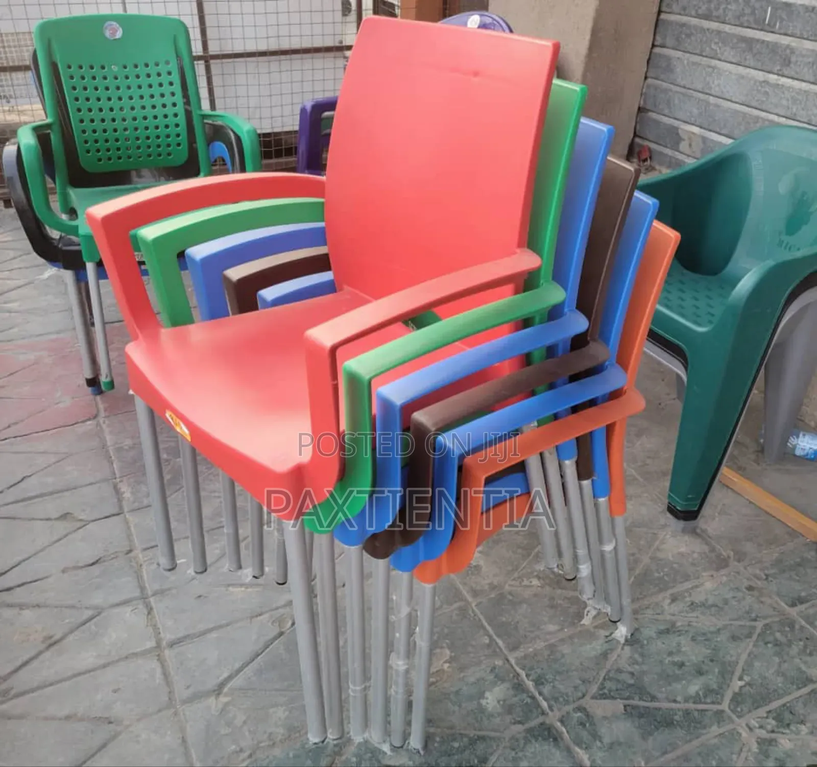 Plastic Seats With Metal Legs for Events and Churches