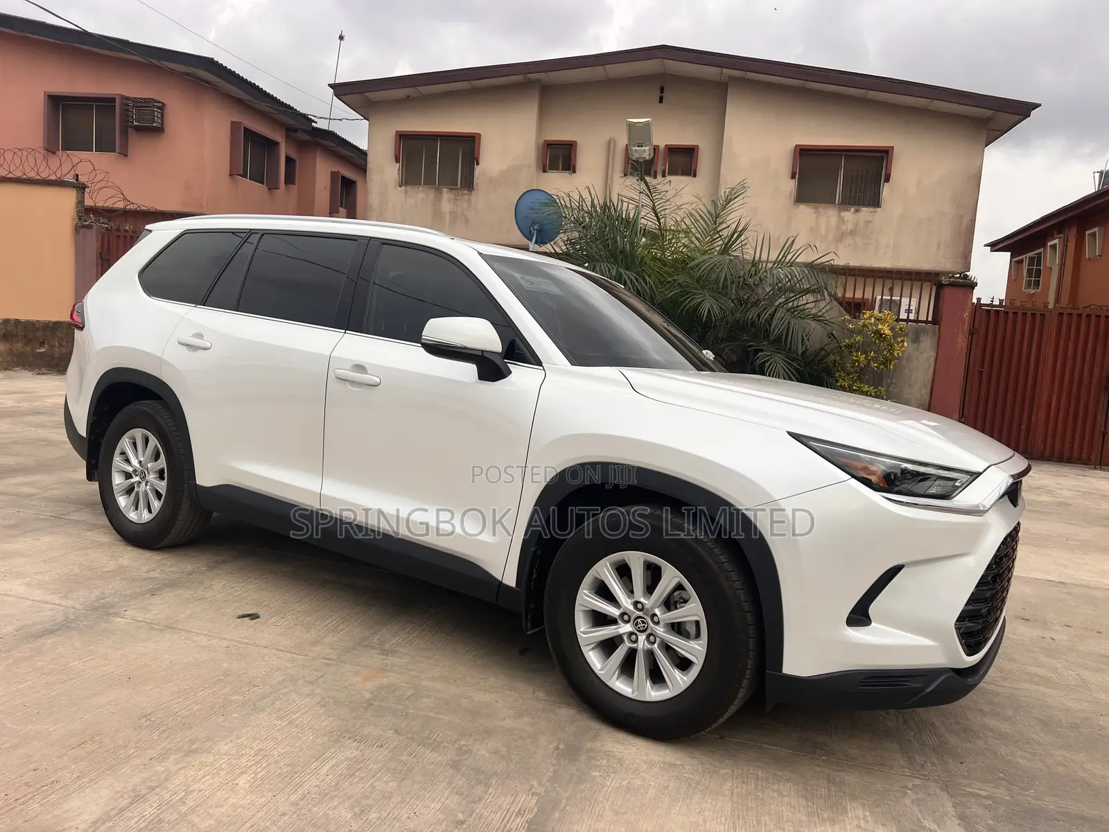 Toyota Grand Highlander XLE FWD 2024 White