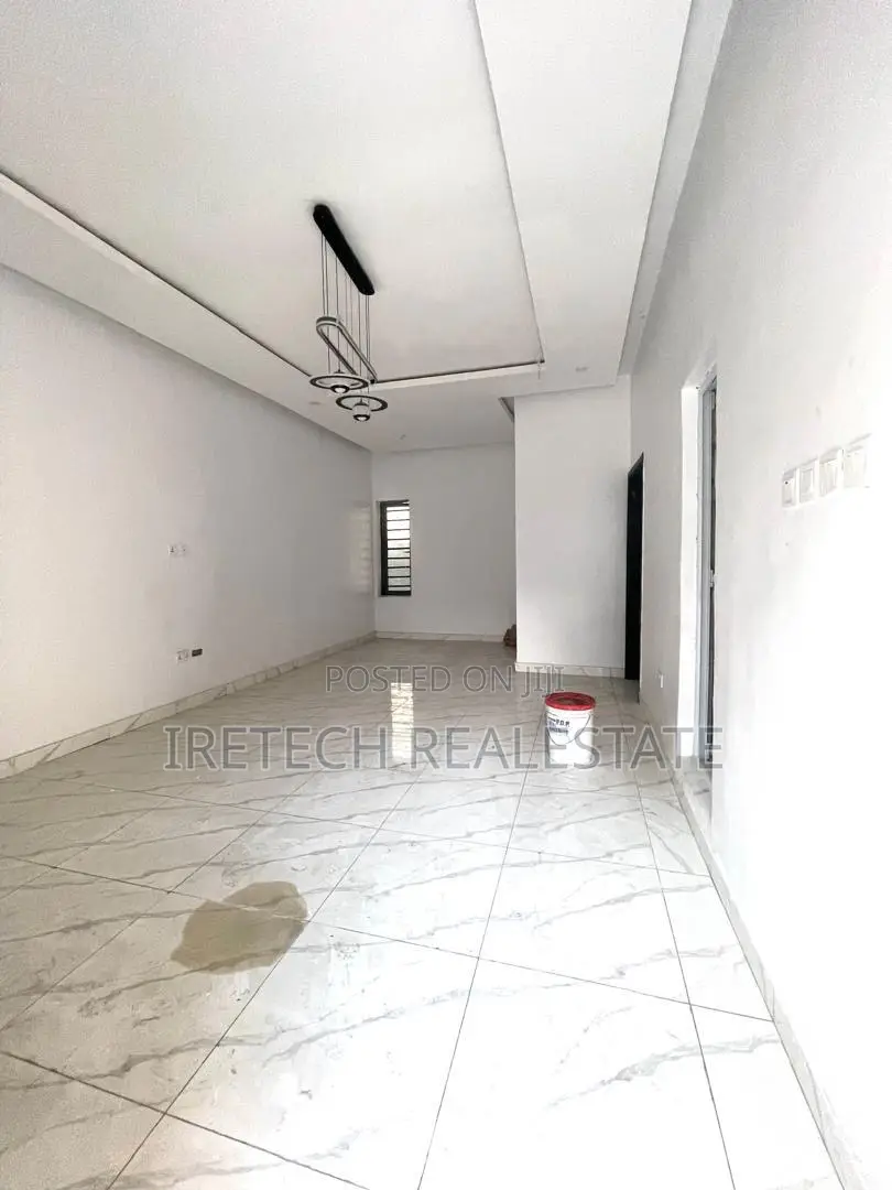 2bdrm Apartment in Mobil Road Ajah, Off Lekki-Epe Expressway for sale