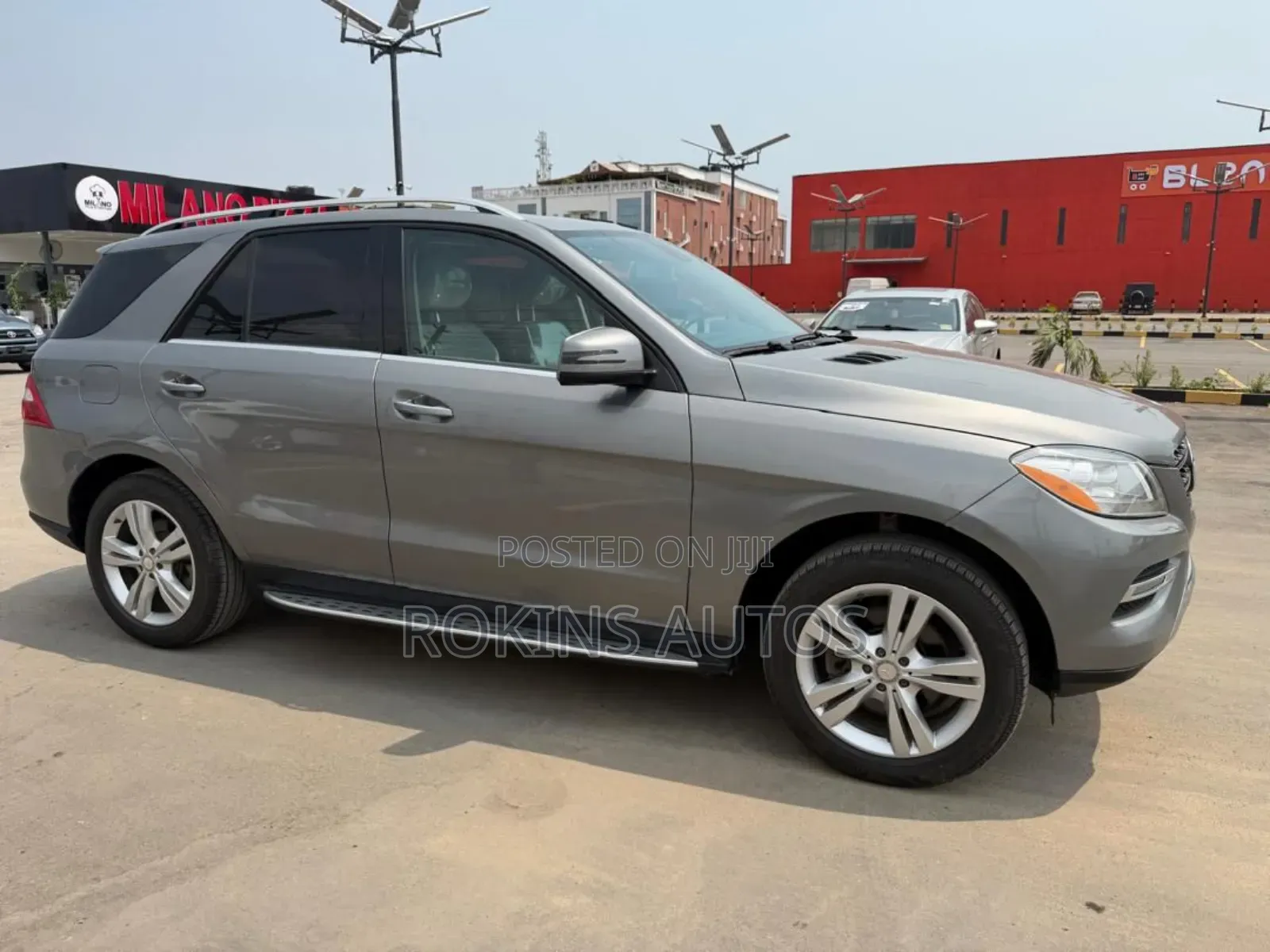 Mercedes-Benz M Class ML350 4MATIC 4dr SUV AWD (3.5L 6cyl 7A) 2015 Gray