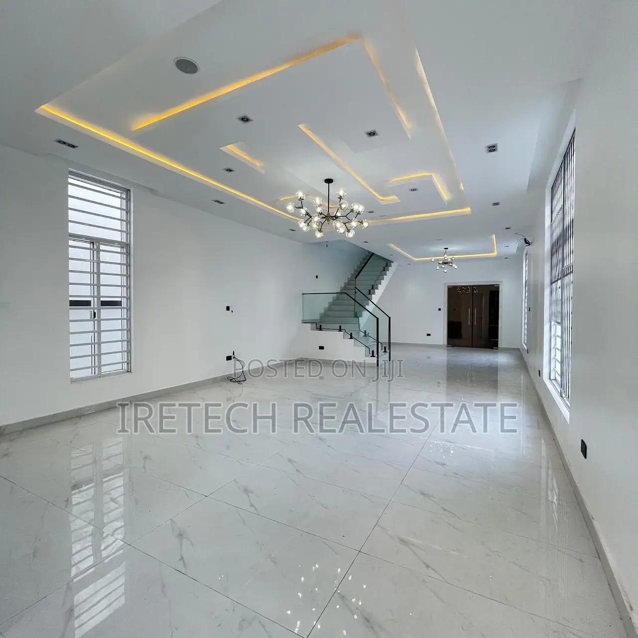 5bdrm Duplex in Megamound Ikota for sale