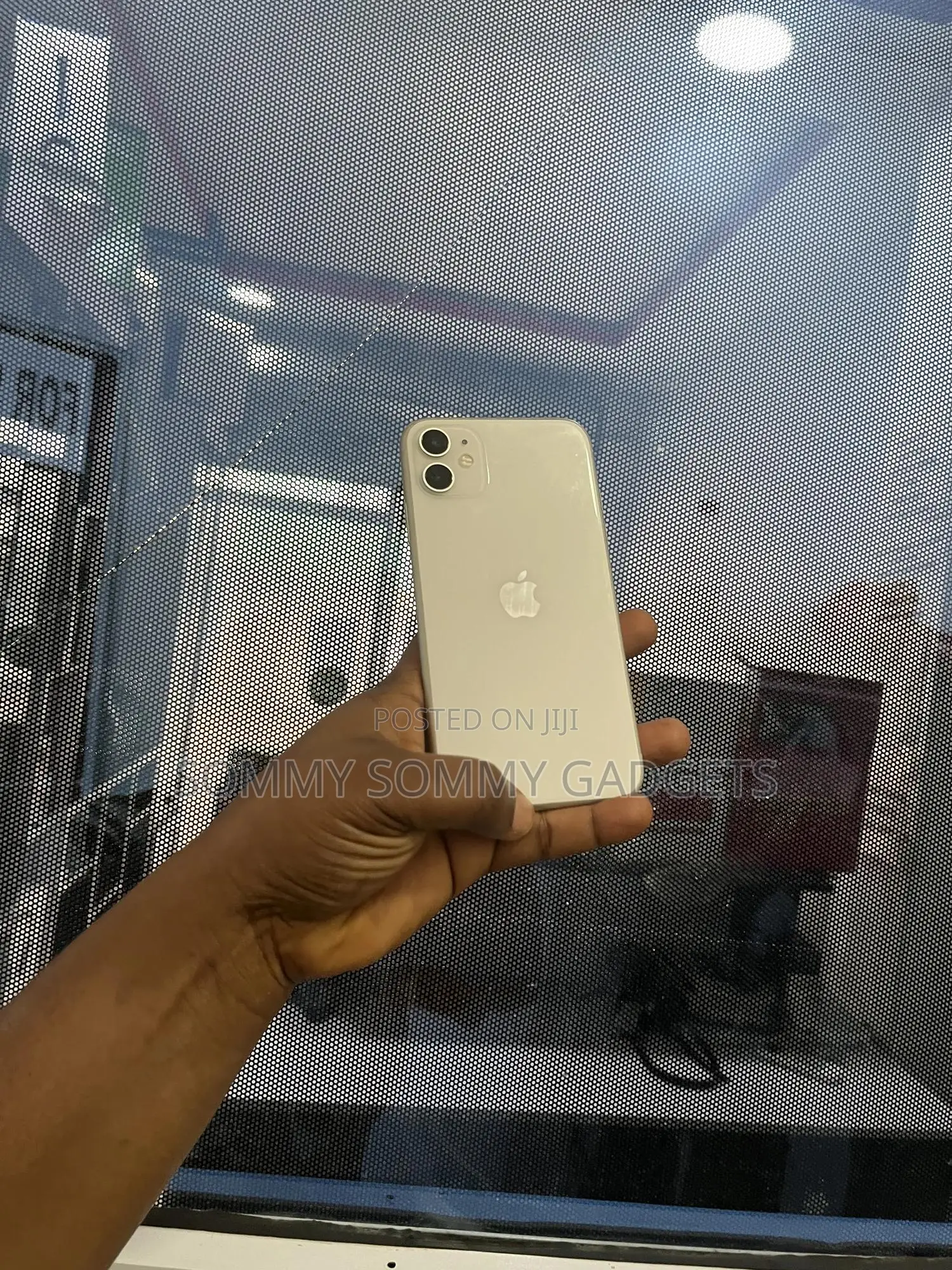 Apple iPhone 11 64 GB White