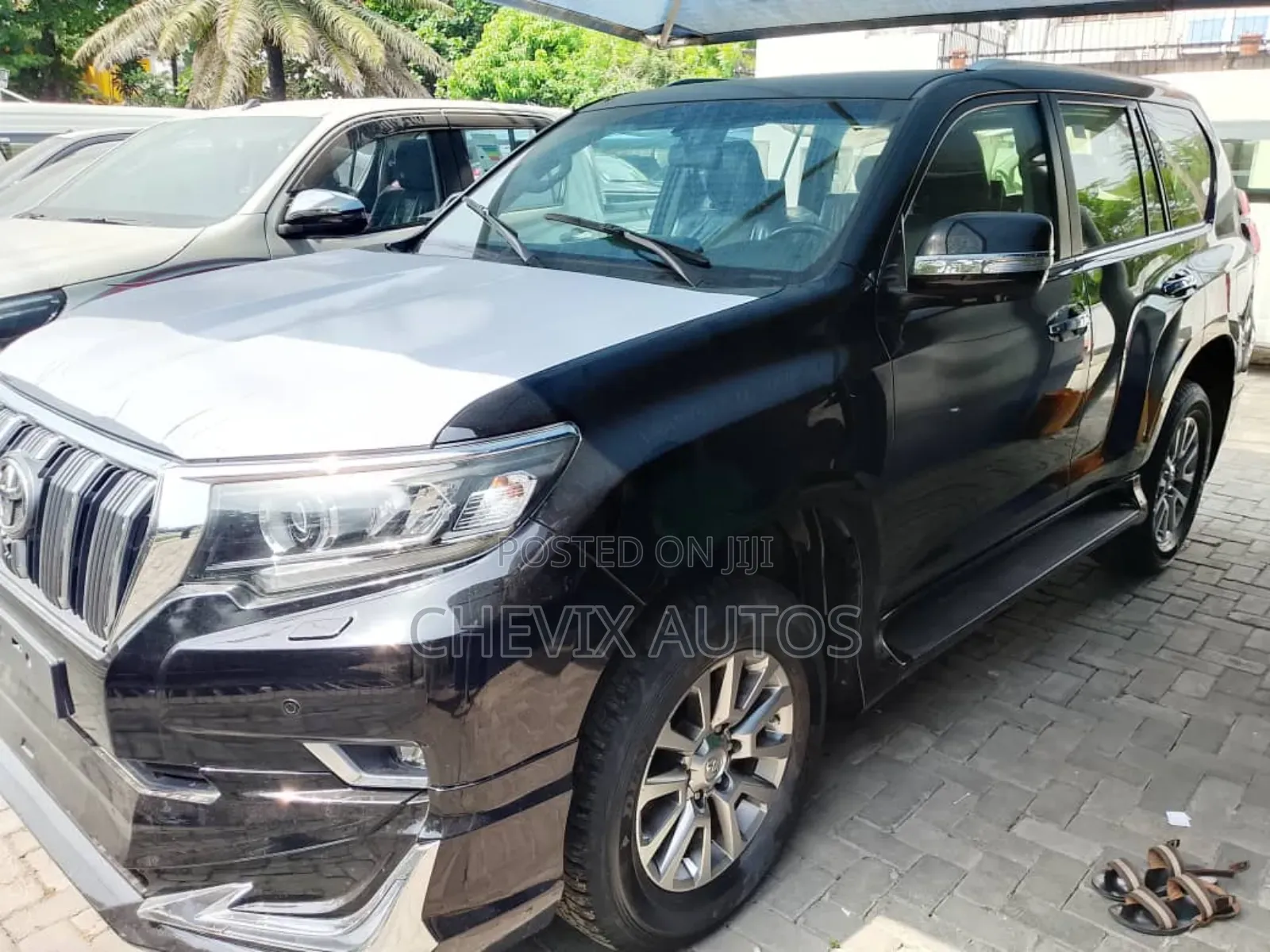 New Toyota Land Cruiser Prado 4.0 2023 Black