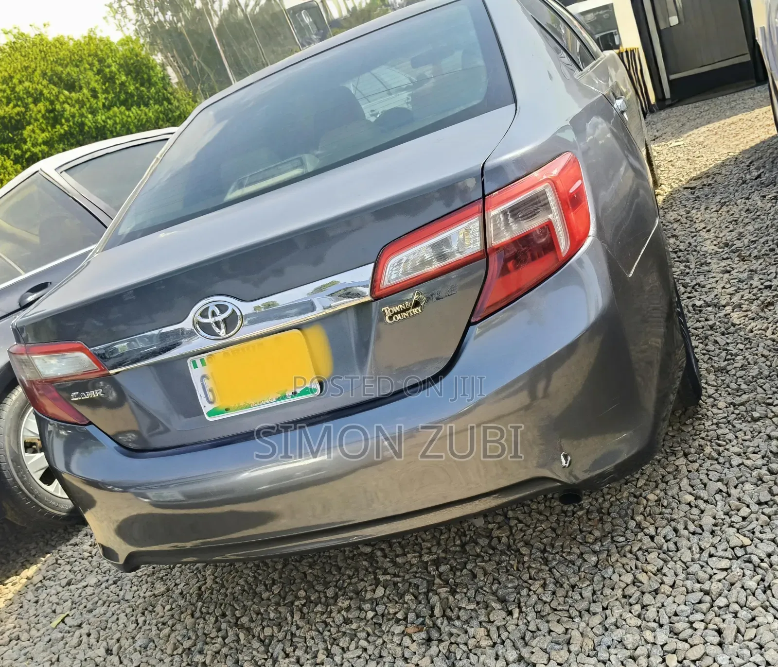 Toyota Camry XLE 4dr Sedan (2.5L 4cyl 6A) 2013 Gray