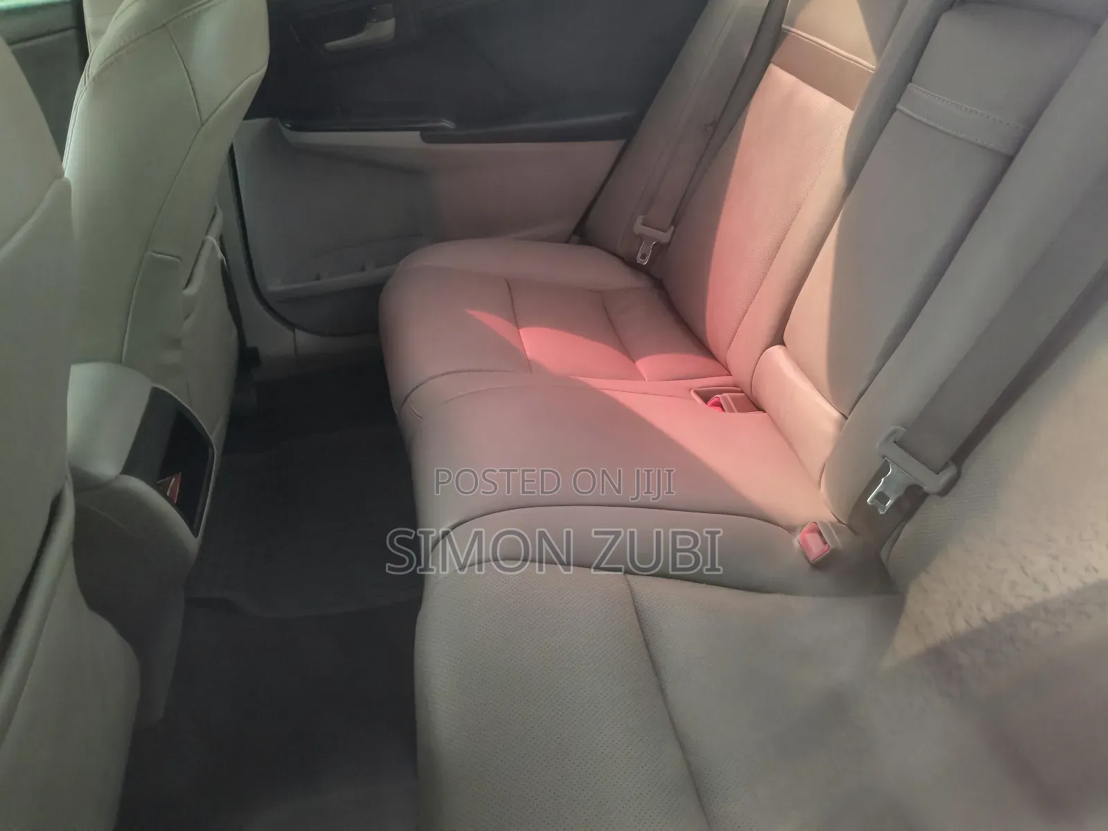 Toyota Camry XLE 4dr Sedan (2.5L 4cyl 6A) 2013 Gray
