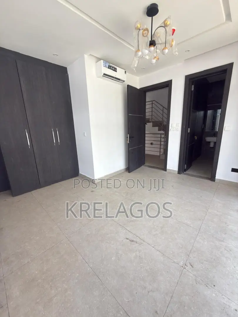 4bdrm Duplex in Old Ikoyi for rent