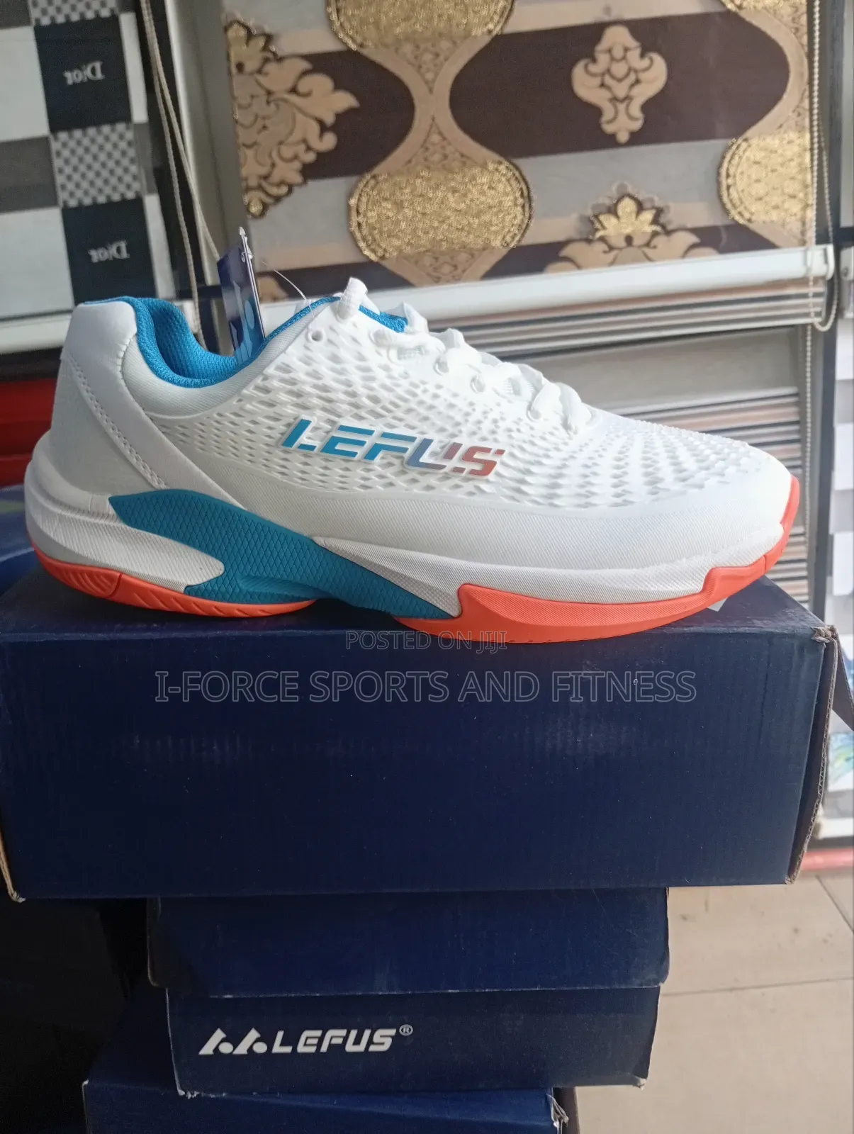 Lefus Lawn Tennis Shoe
