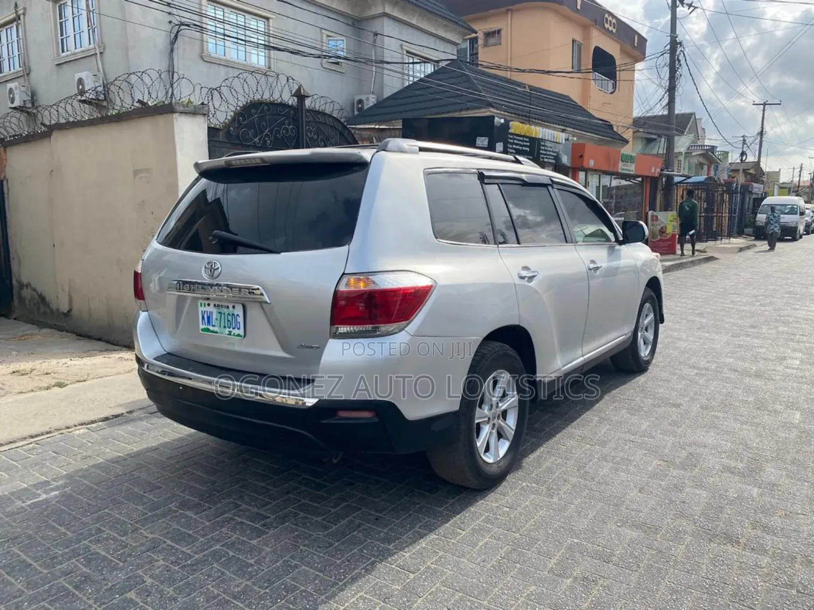 Toyota Highlander SE 2012 Silver