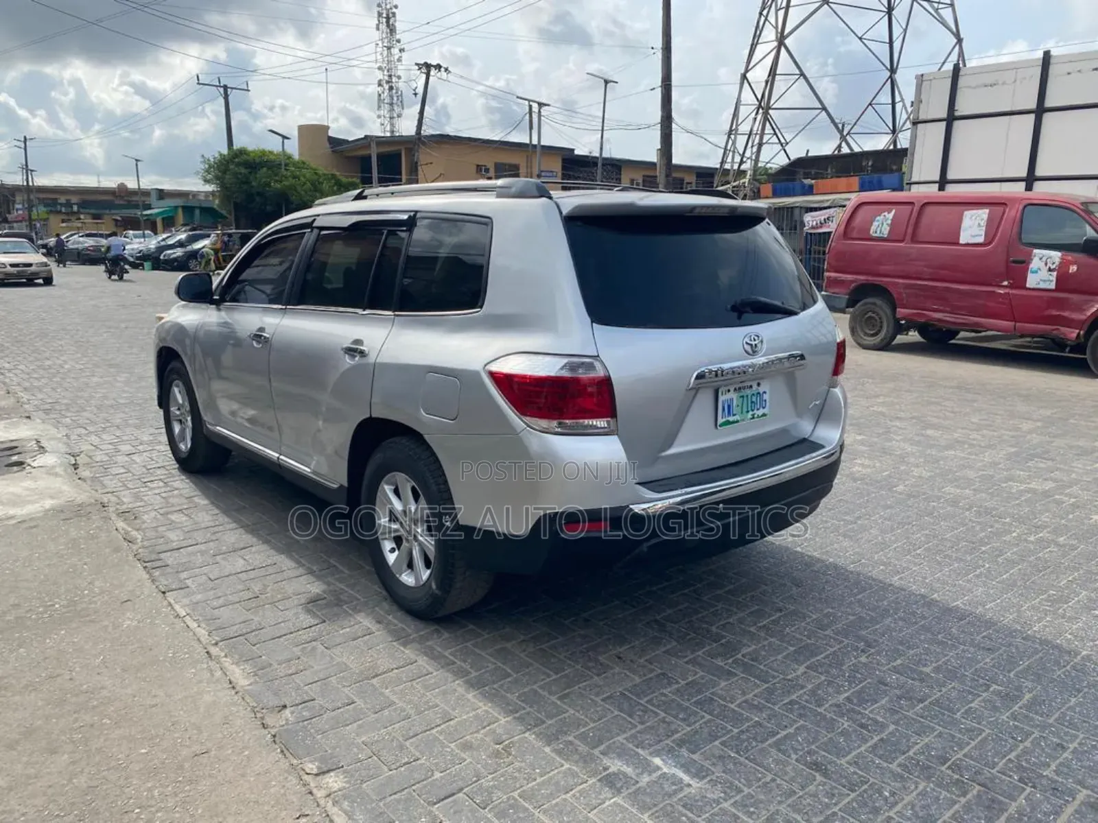 Toyota Highlander SE 2012 Silver