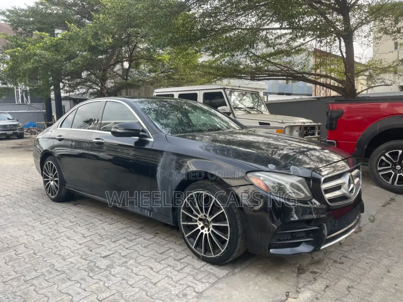 Mercedes-Benz E300 4Matic AWD Sedan (2.0L 4cyl 9A) 2017 Black