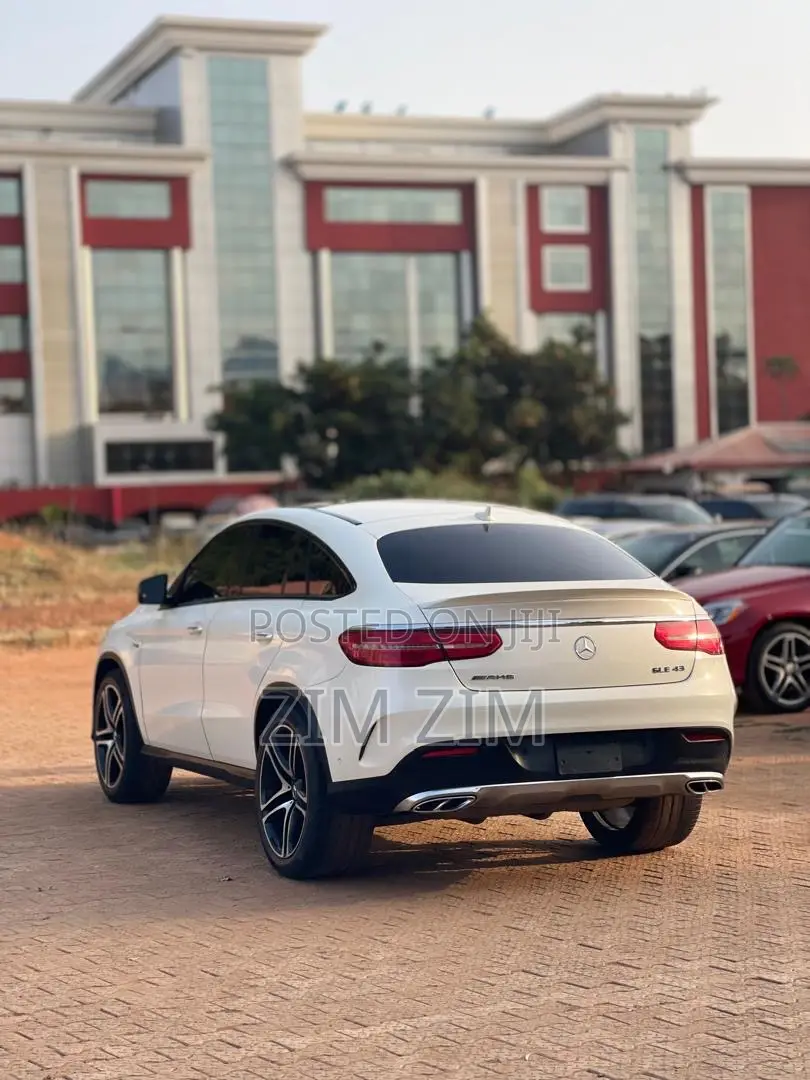 Mercedes-Benz GLE-Class AMG GLE 43 4MATIC 2017 White