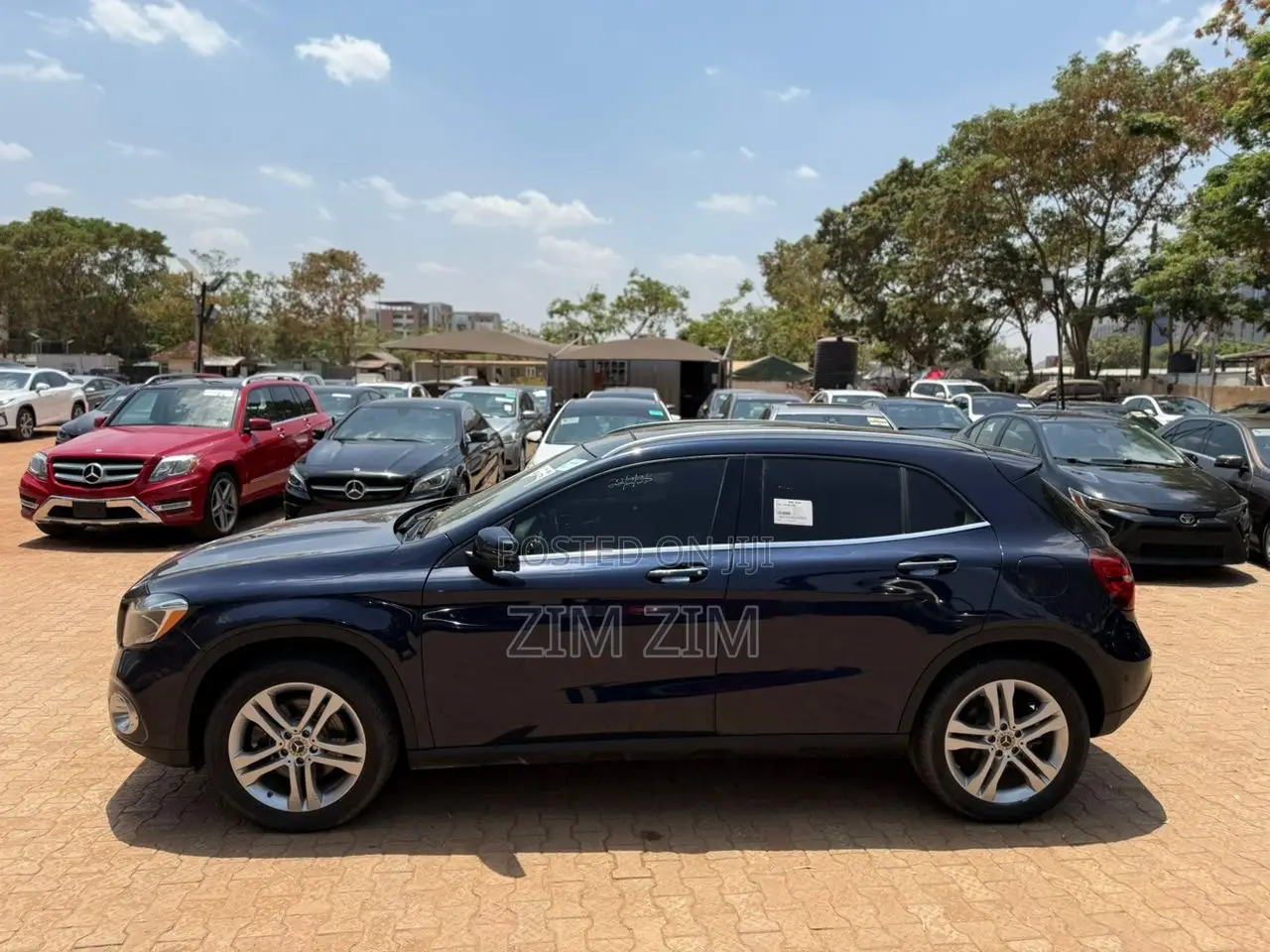 Mercedes-Benz GLA 250 2018 Blue